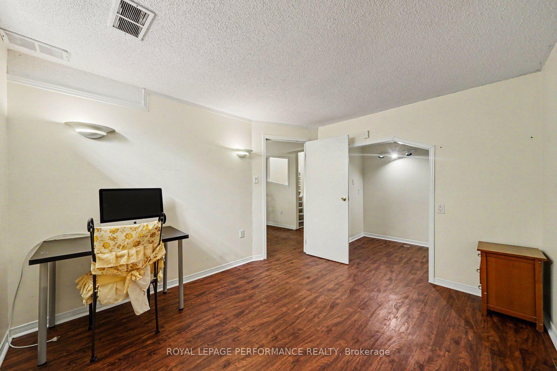 Photo 21 of 86 Royal Oak Court, Ottawa, Hunt Club Park/Greenboro — HOMEH