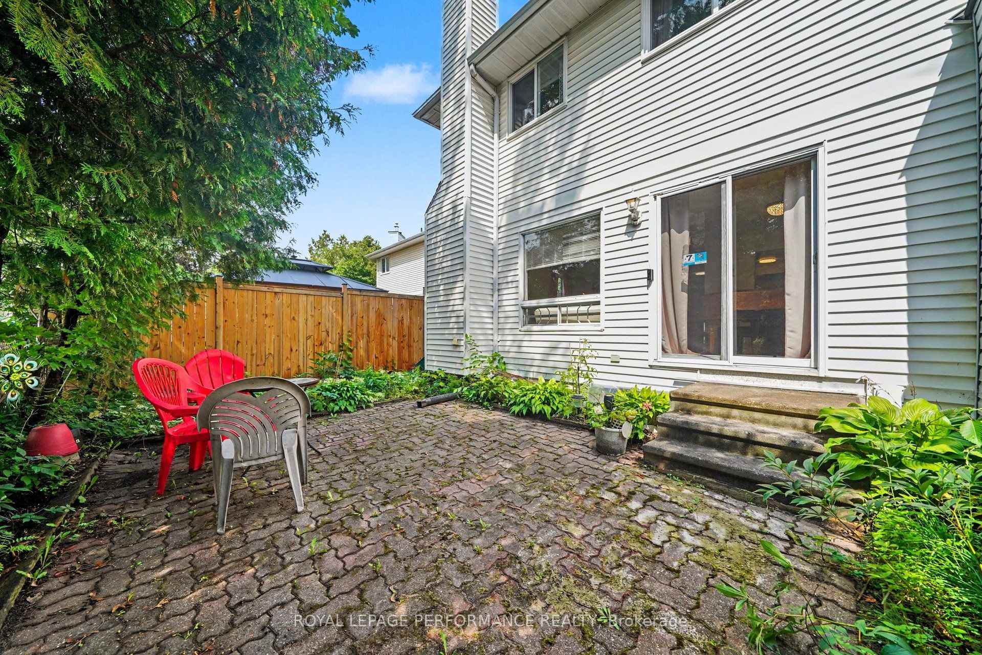 Photo 24 of 86 Royal Oak Court, Ottawa, Hunt Club Park/Greenboro — HOMEH