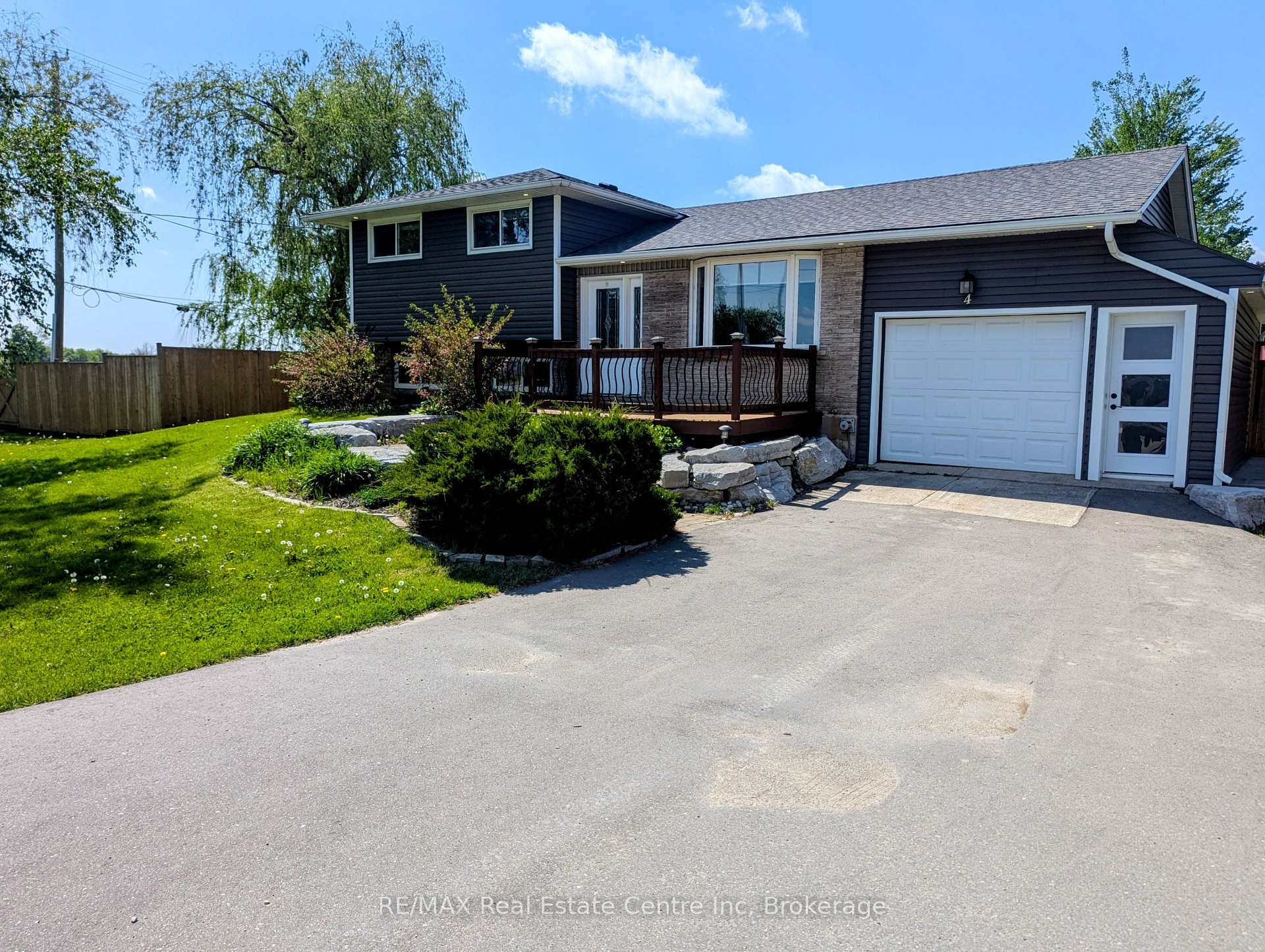 Photo 1 of 4 First Line, Centre Wellington, Elora/Salem — HOMEH