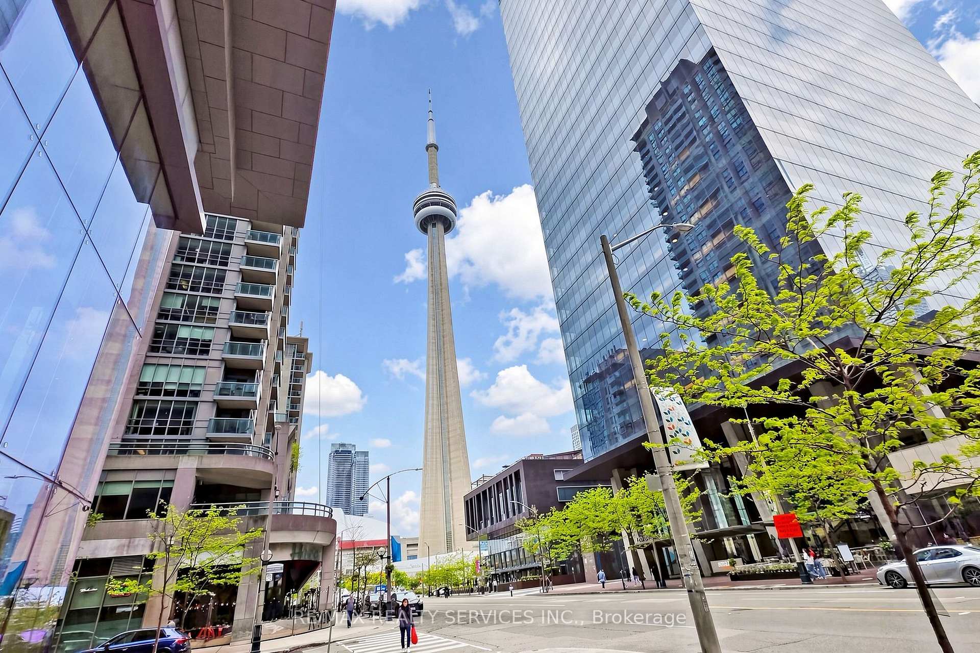 Front of Unit 407, 12 York Street