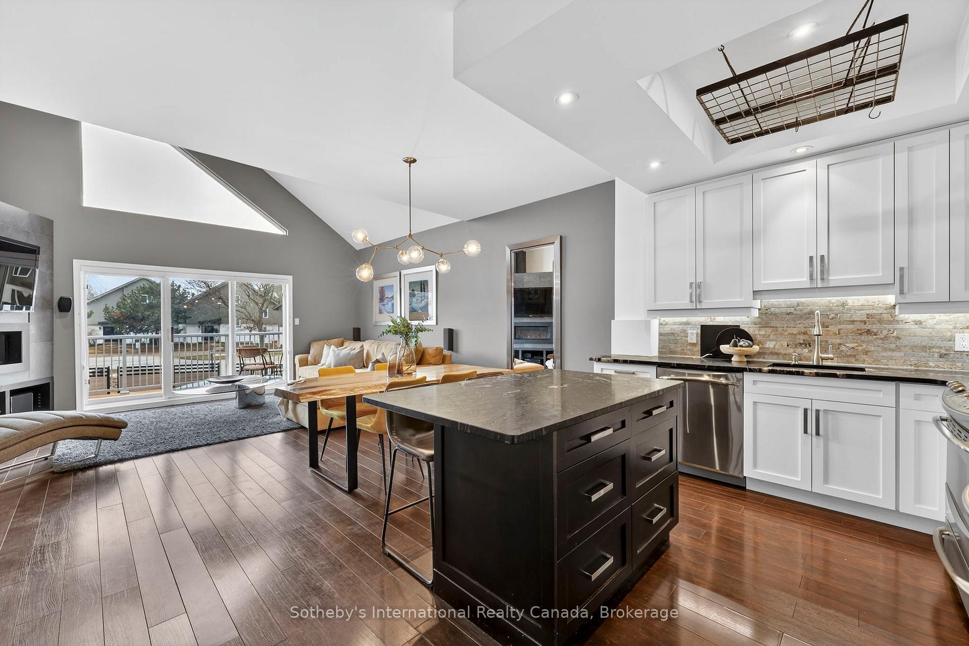 Photo of Unit 10, 110 Kellie'S Way