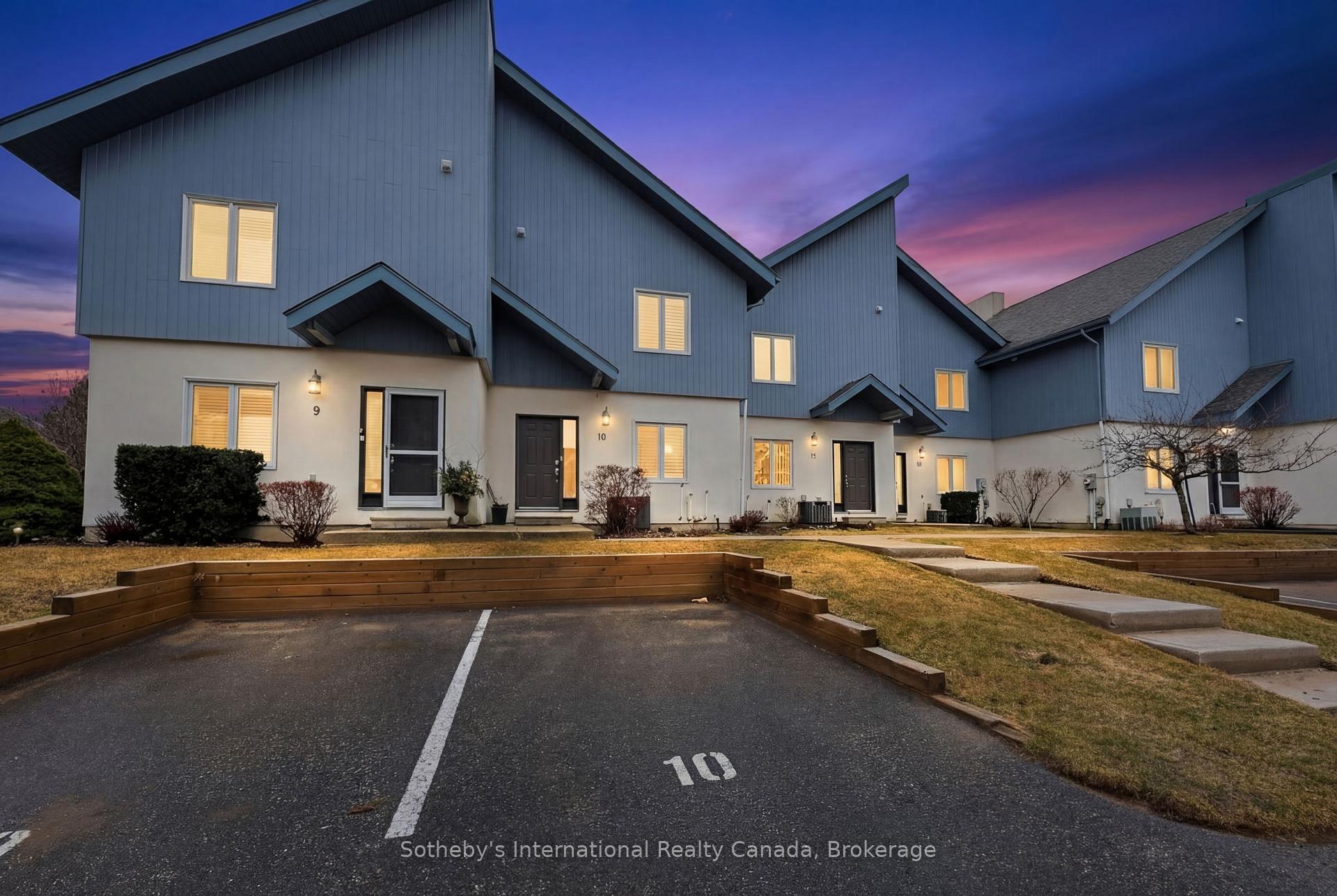 Photo 3 of Unit 10, 110 Kellie'S Way, Blue Mountains — HOMEH
