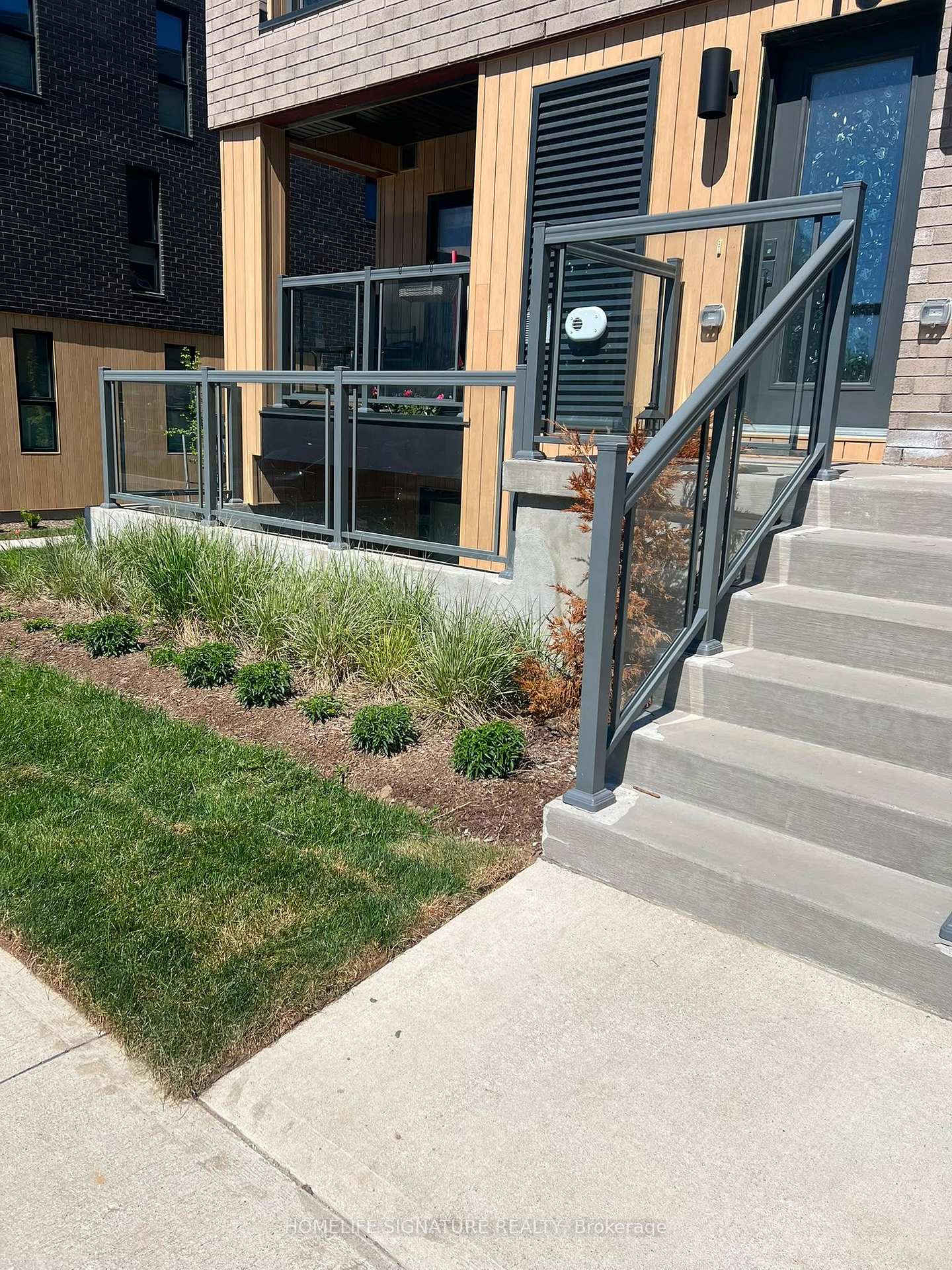 Photo 10 of 16 Urbane Boulevard, Kitchener, Meinzinger — HOMEH