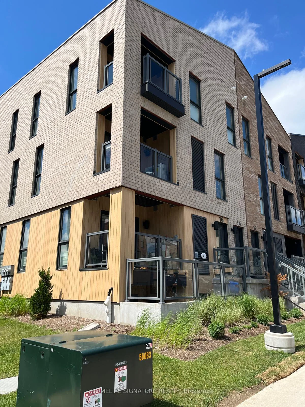 Photo 6 of 16 Urbane Boulevard, Kitchener, Meinzinger — HOMEH