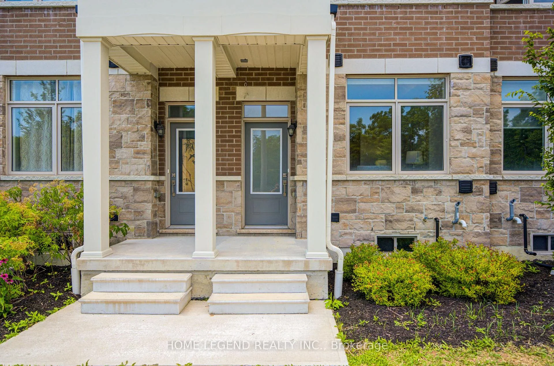 Photo 5 of 69 Carneros Way, Markham, Cedar Grove — HOMEH