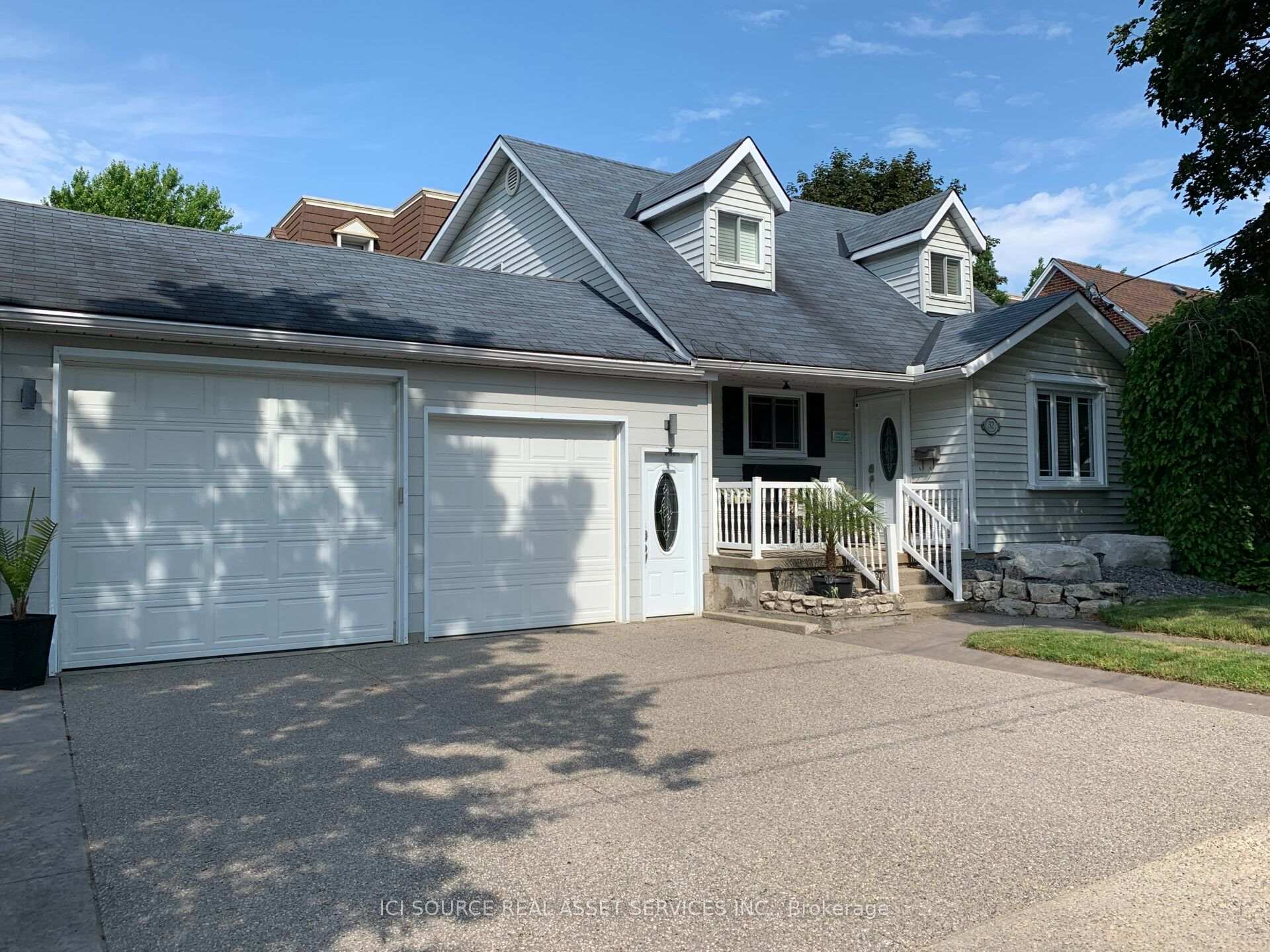 Photo 1 of 32 Centre Street, Cambridge, East Galt — HOMEH