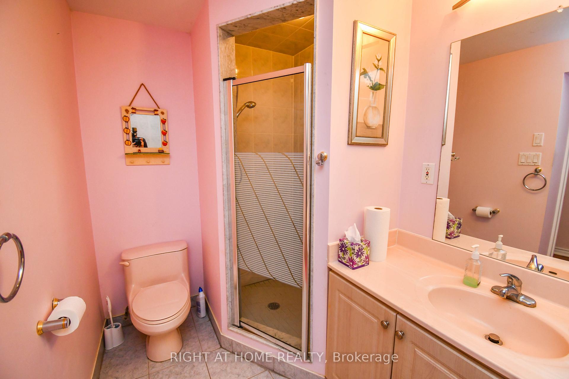 Photo 34 of 11 Thackeray Crescent, Barrie, Letitia Heights — HOMEH