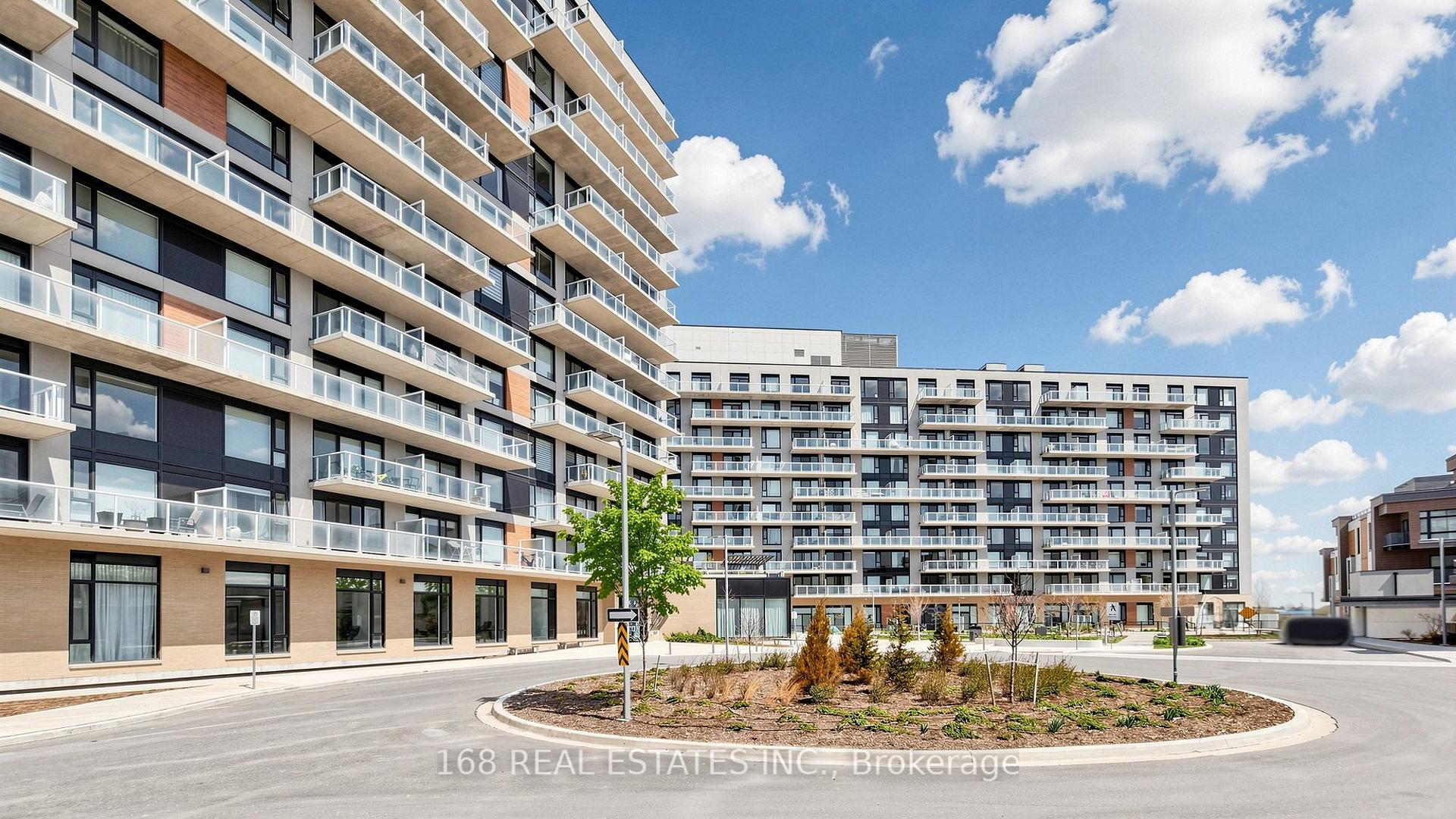Photo 2 of Unit 429, 2 David Eyer Drive, Richmond Hill, Rural Richmond Hill — HOMEH