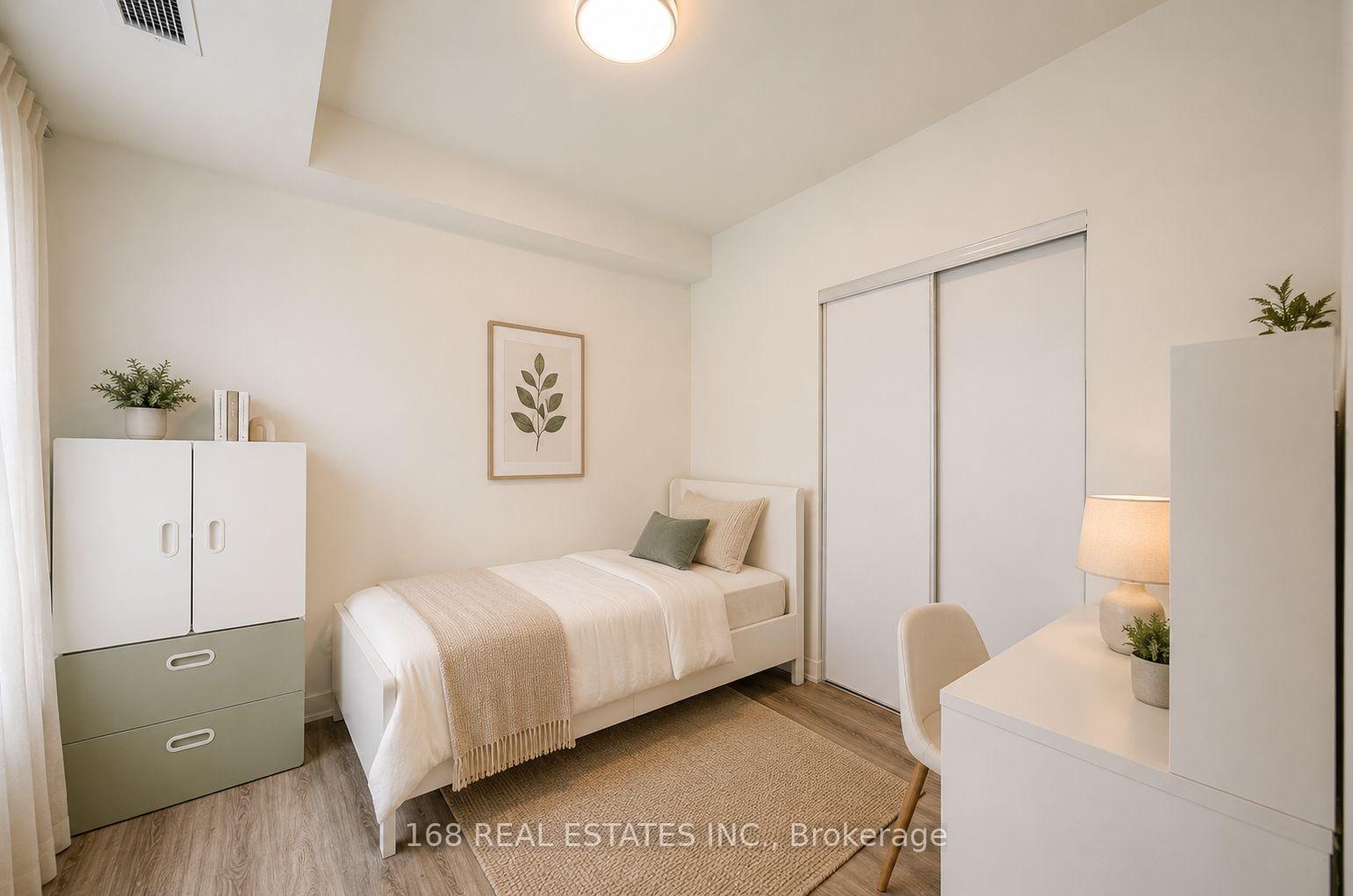 Photo 9 of Unit 429, 2 David Eyer Drive, Richmond Hill, Rural Richmond Hill — HOMEH