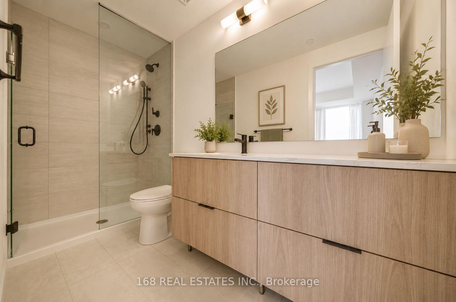 Photo 12 of Unit 429, 2 David Eyer Drive, Richmond Hill, Rural Richmond Hill — HOMEH