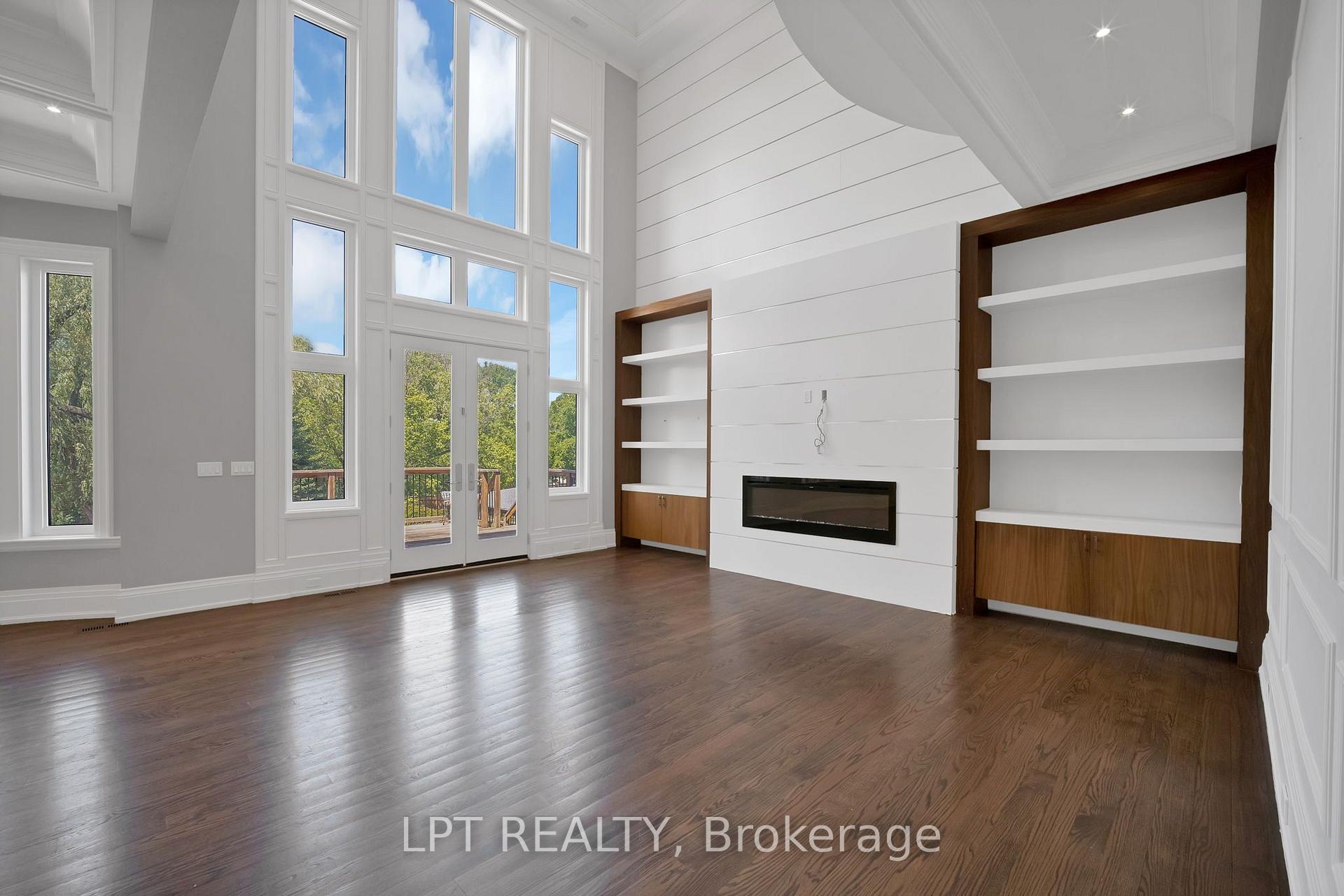 Photo 10 of 2 Poplar Drive, Richmond Hill, Oak Ridges — HOMEH