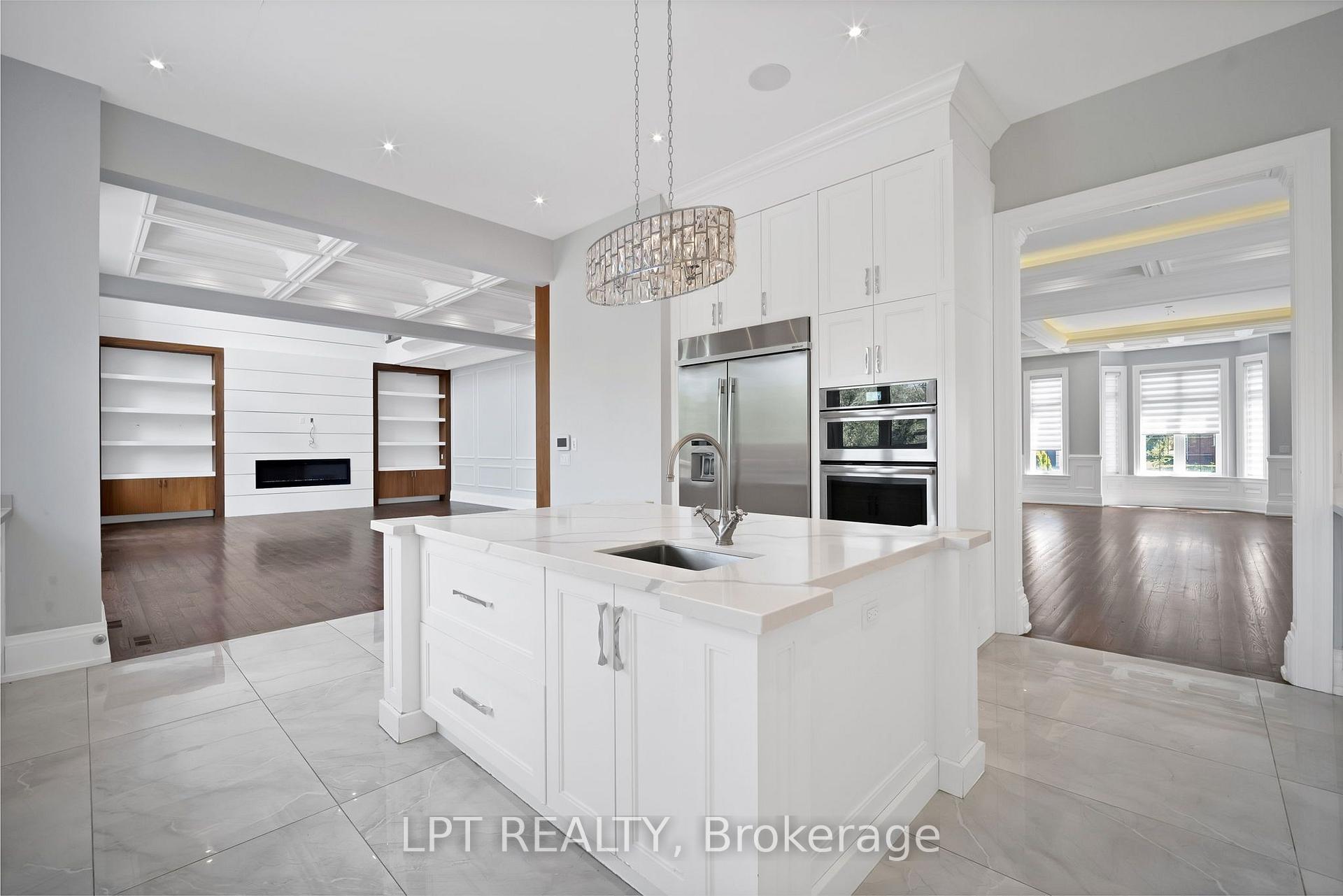 Photo 13 of 2 Poplar Drive, Richmond Hill, Oak Ridges — HOMEH