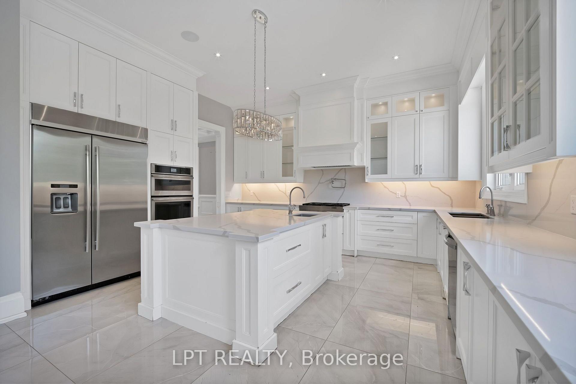 Photo 14 of 2 Poplar Drive, Richmond Hill, Oak Ridges — HOMEH