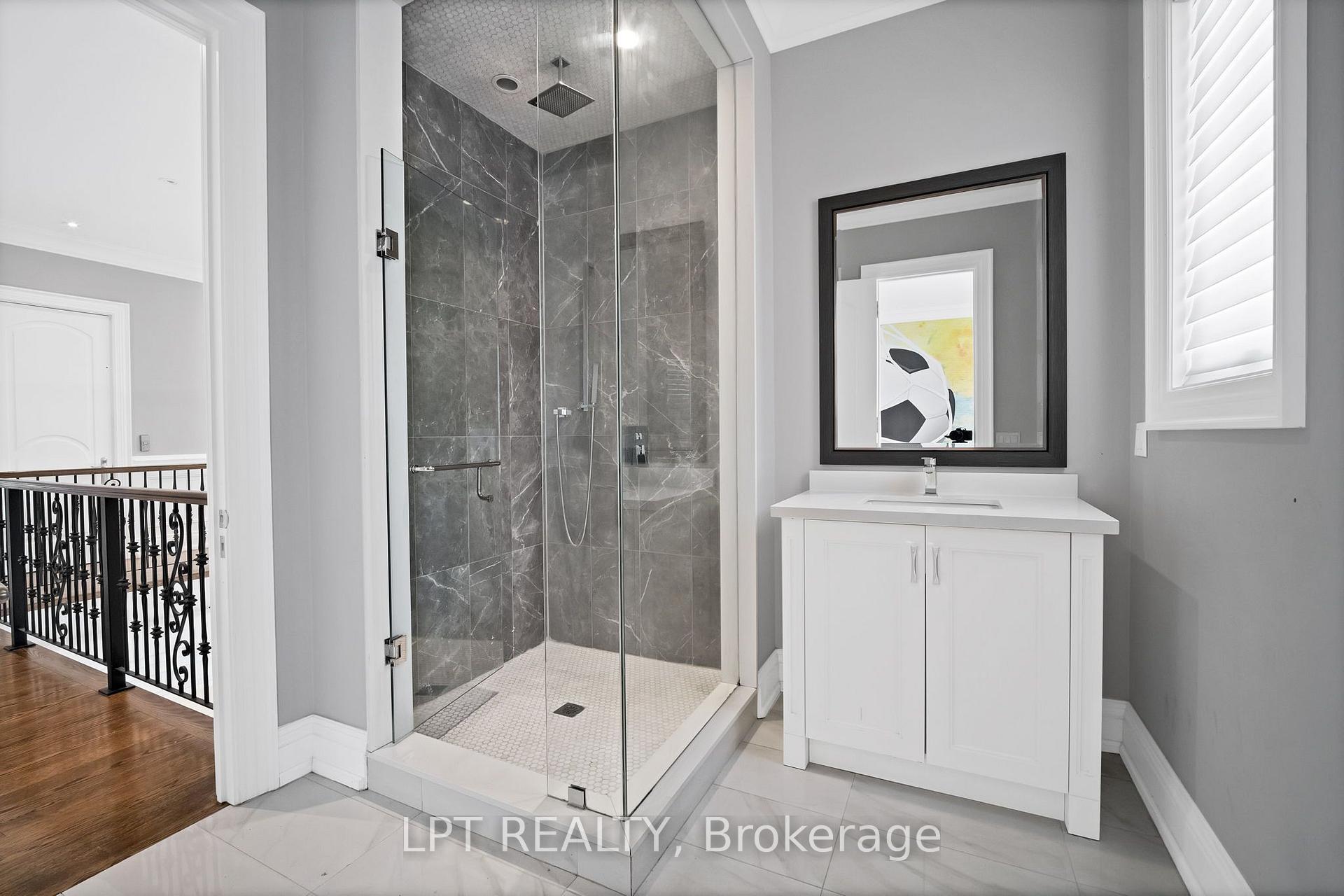 Photo 18 of 2 Poplar Drive, Richmond Hill, Oak Ridges — HOMEH