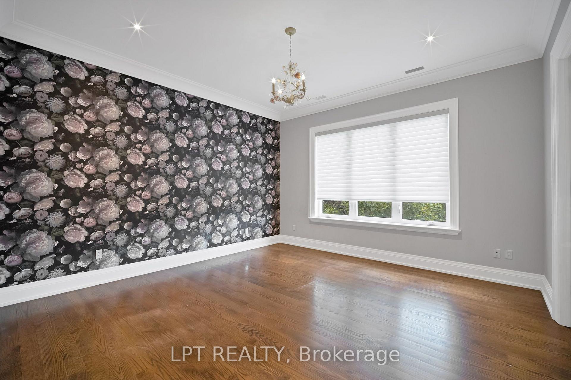 Photo 26 of 2 Poplar Drive, Richmond Hill, Oak Ridges — HOMEH