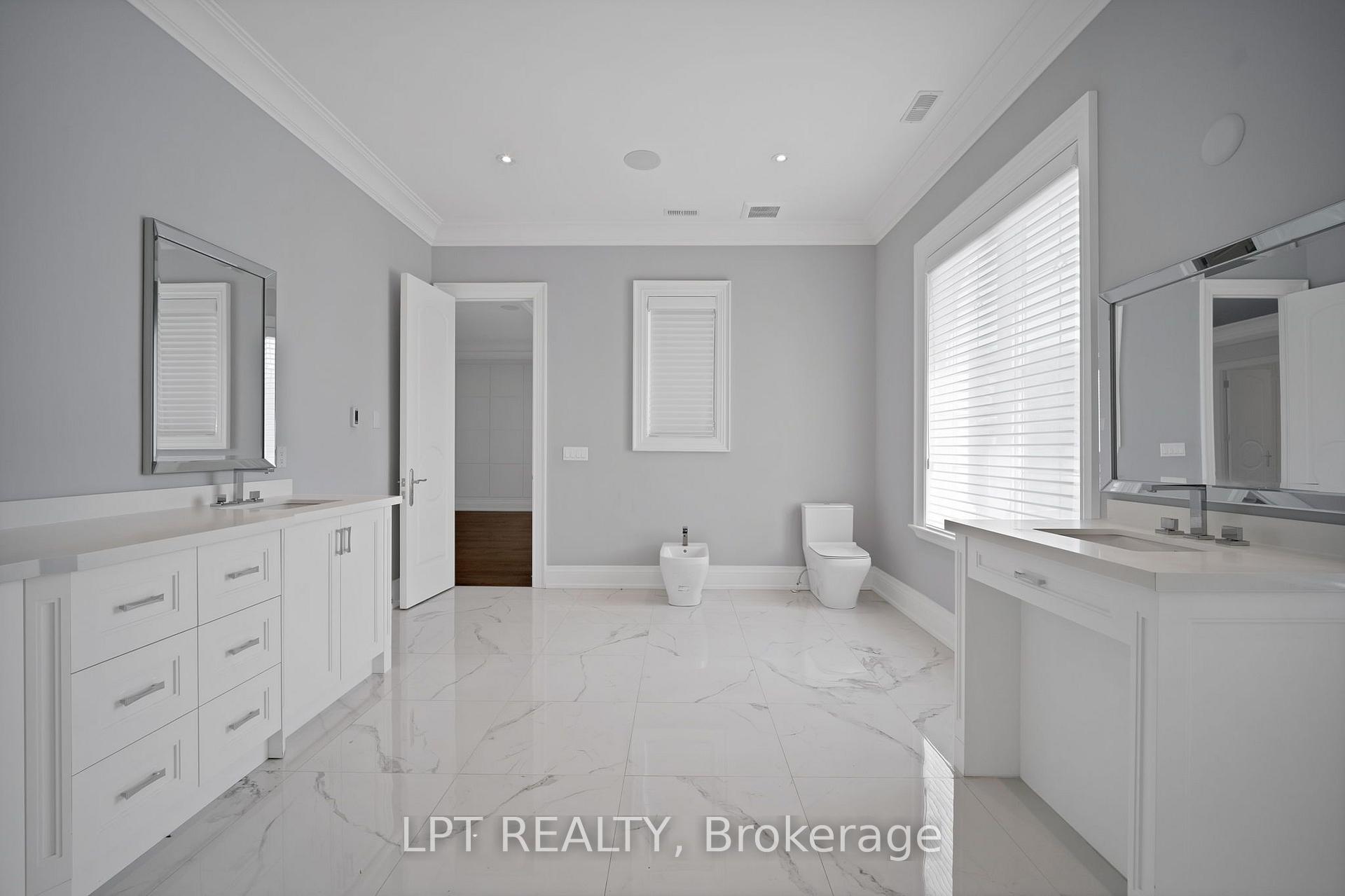 Photo 30 of 2 Poplar Drive, Richmond Hill, Oak Ridges — HOMEH