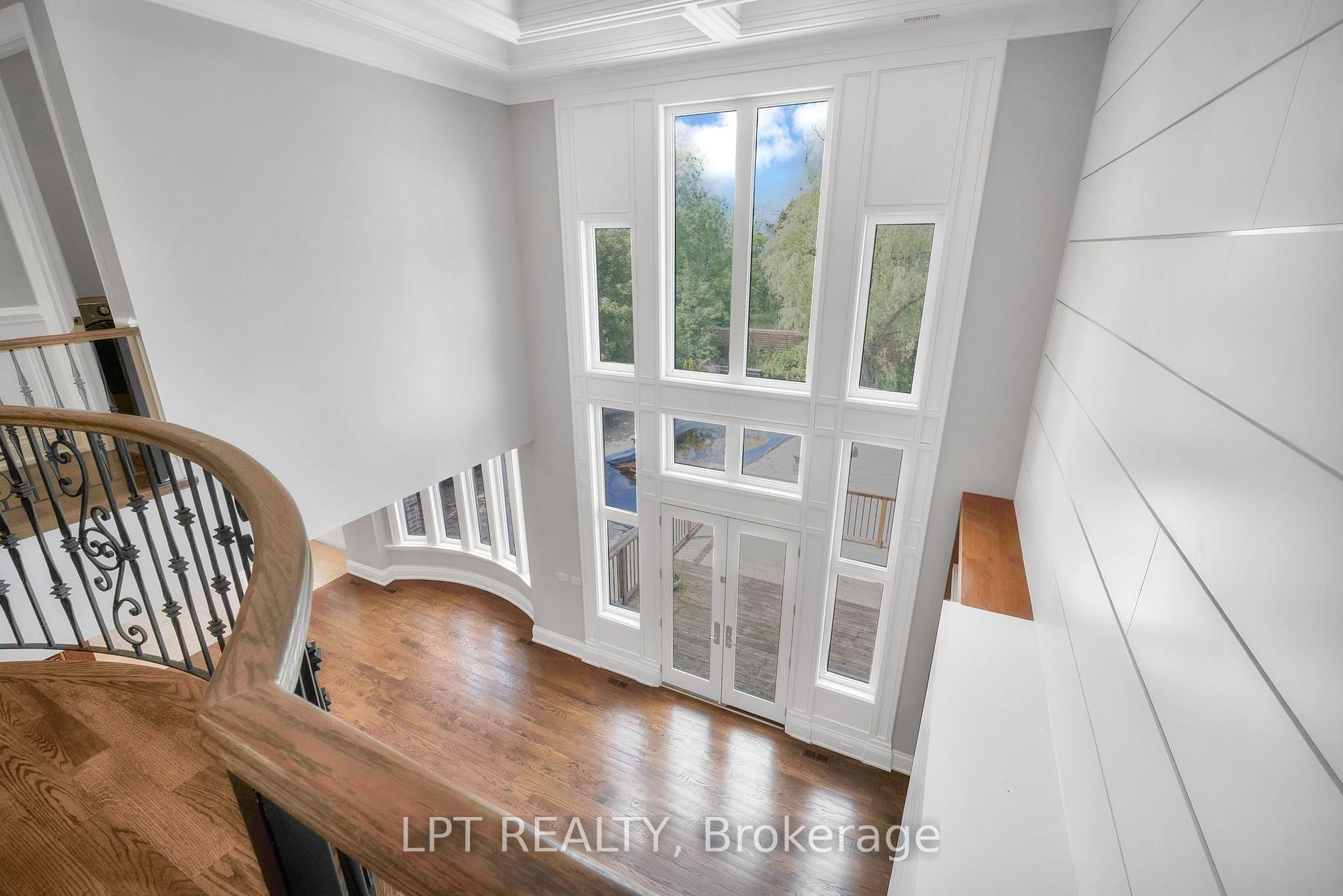 Photo 37 of 2 Poplar Drive, Richmond Hill, Oak Ridges — HOMEH