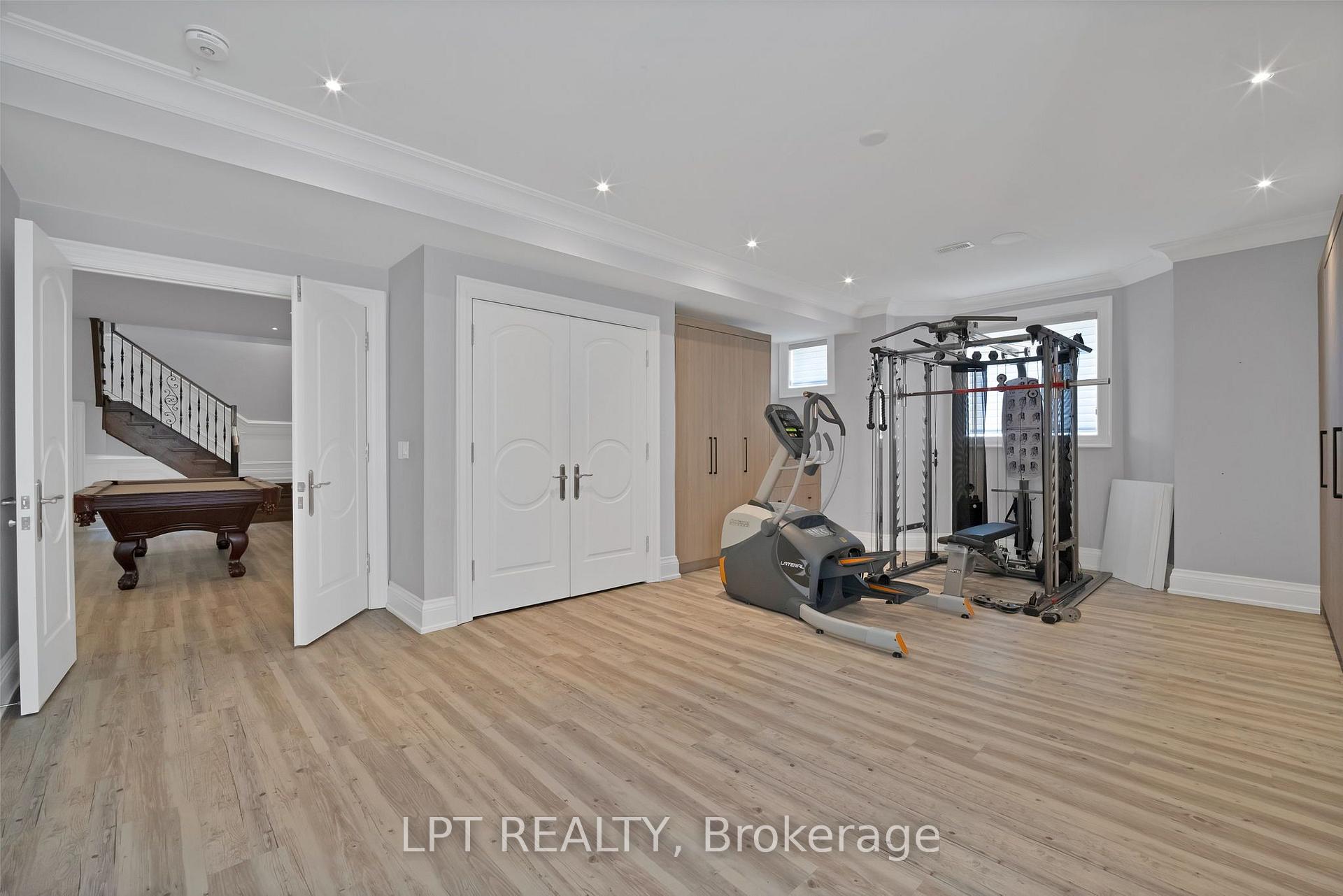 Photo 42 of 2 Poplar Drive, Richmond Hill, Oak Ridges — HOMEH