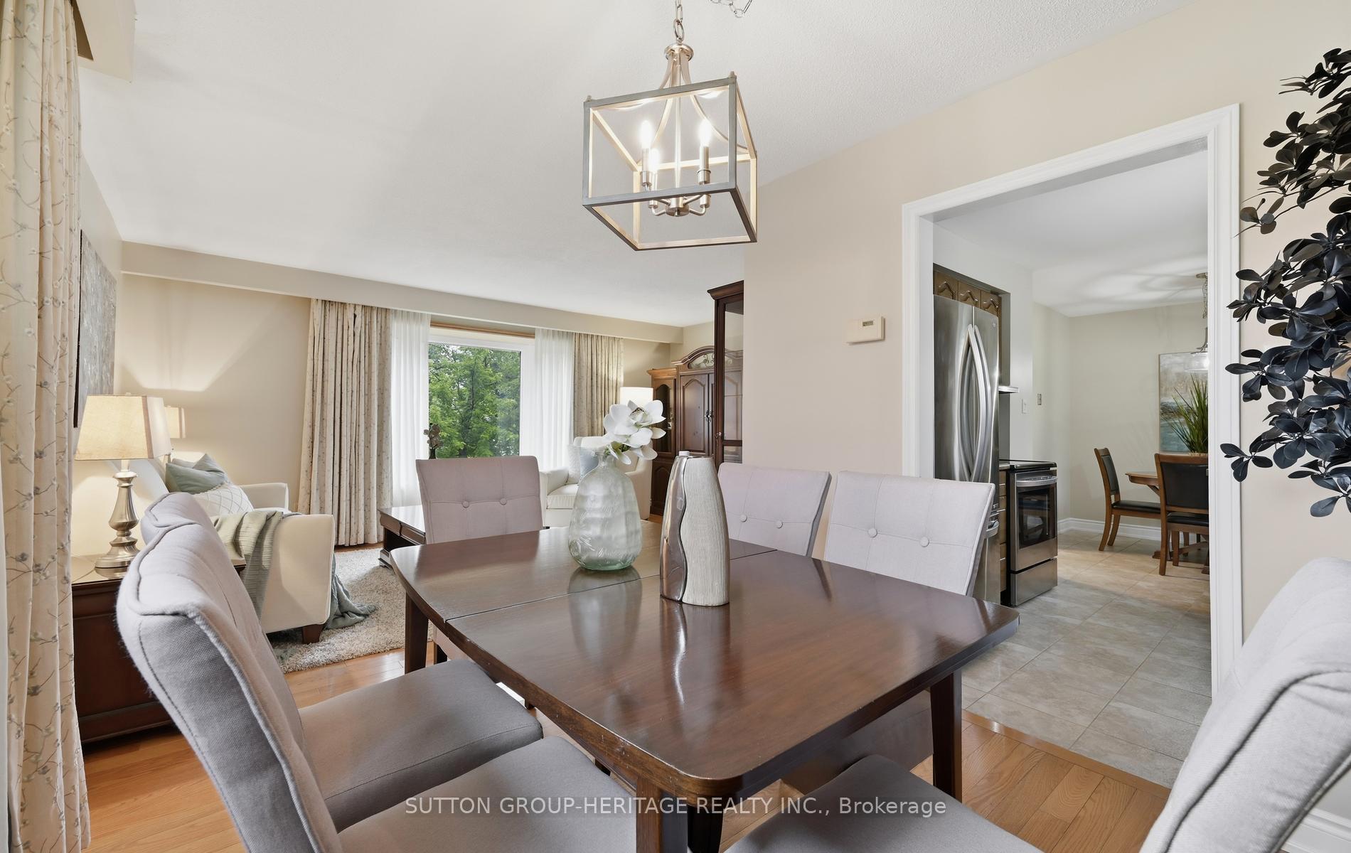 Photo 7 of 14 Gregory Road, Ajax, South East — HOMEH