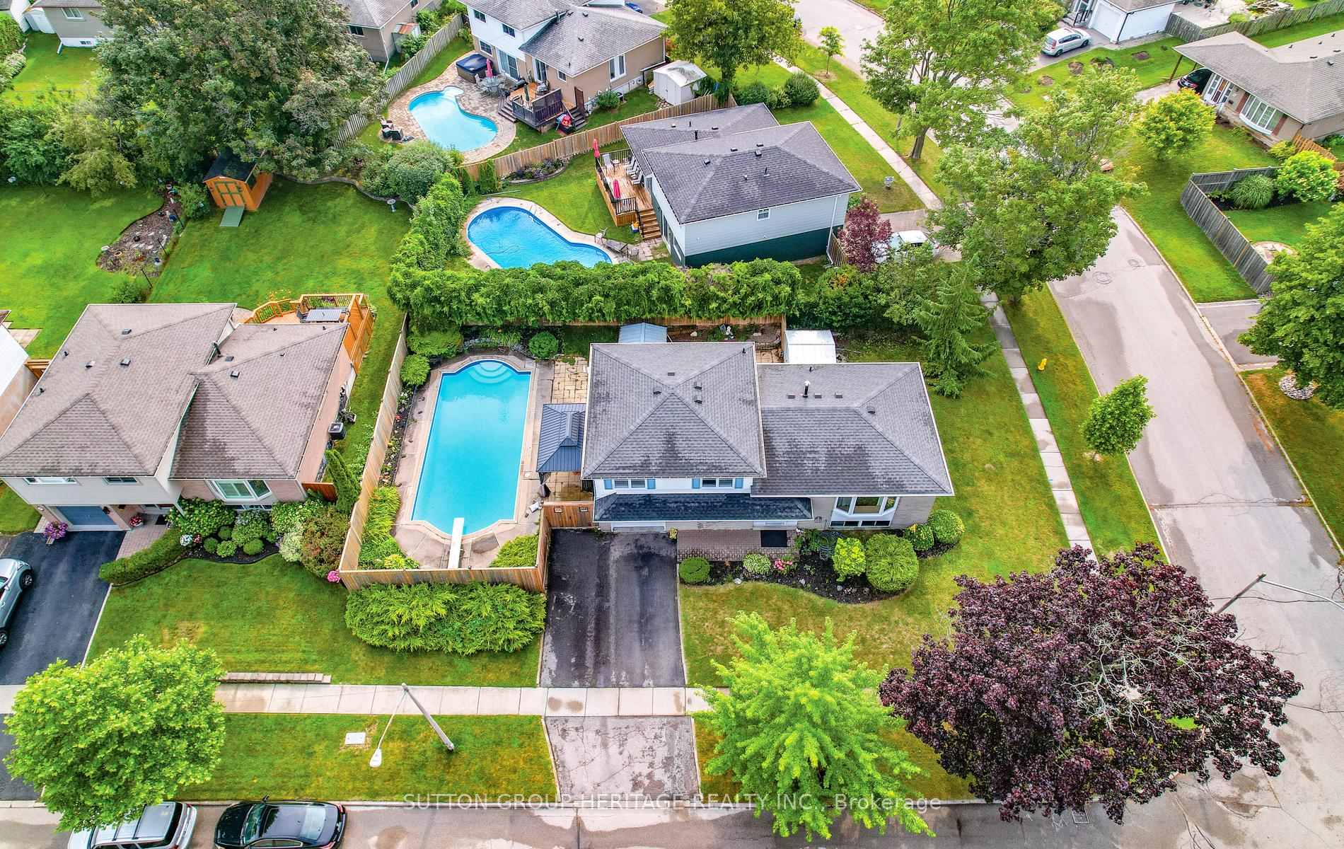 Photo 32 of 14 Gregory Road, Ajax, South East — HOMEH