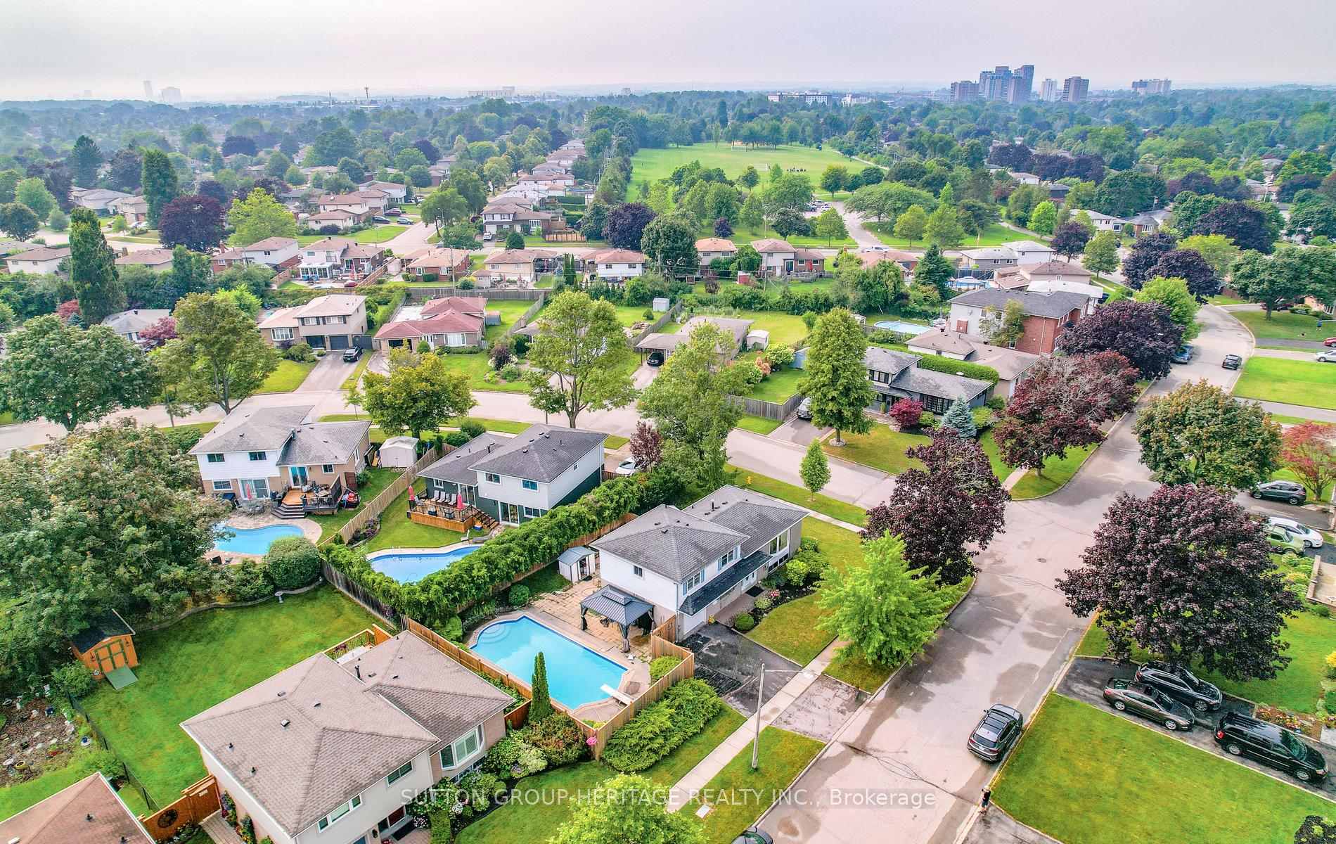 Photo 33 of 14 Gregory Road, Ajax, South East — HOMEH