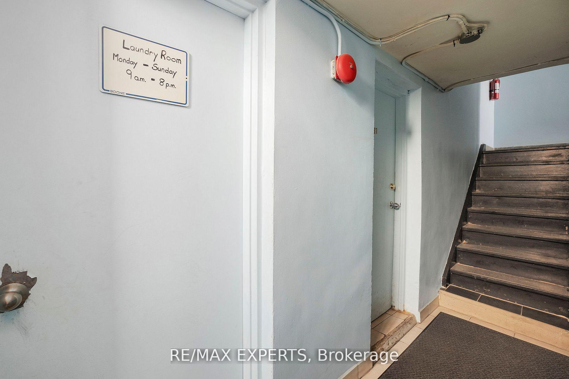 Photo 17 of Unit 101, 3261A Lakeshore Boulevard W, Etobicoke, Long Branch — HOMEH