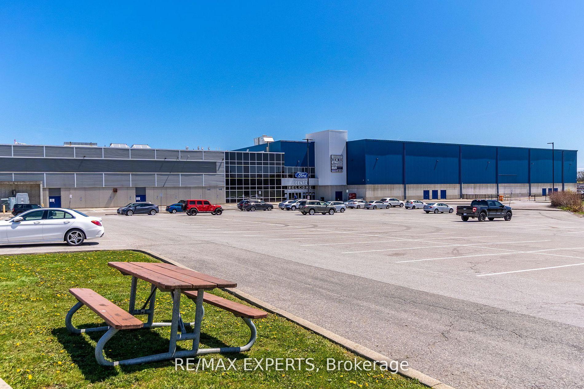 Photo 28 of Unit 101, 3261A Lakeshore Boulevard W, Etobicoke, Long Branch — HOMEH