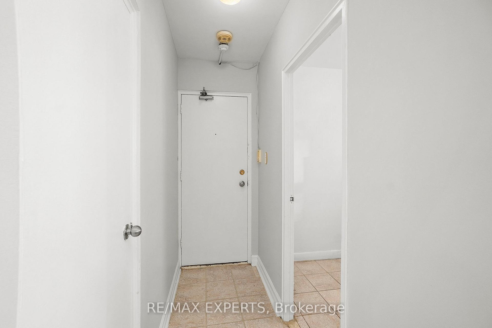 Photo 39 of Unit 101, 3261A Lakeshore Boulevard W, Etobicoke, Long Branch — HOMEH