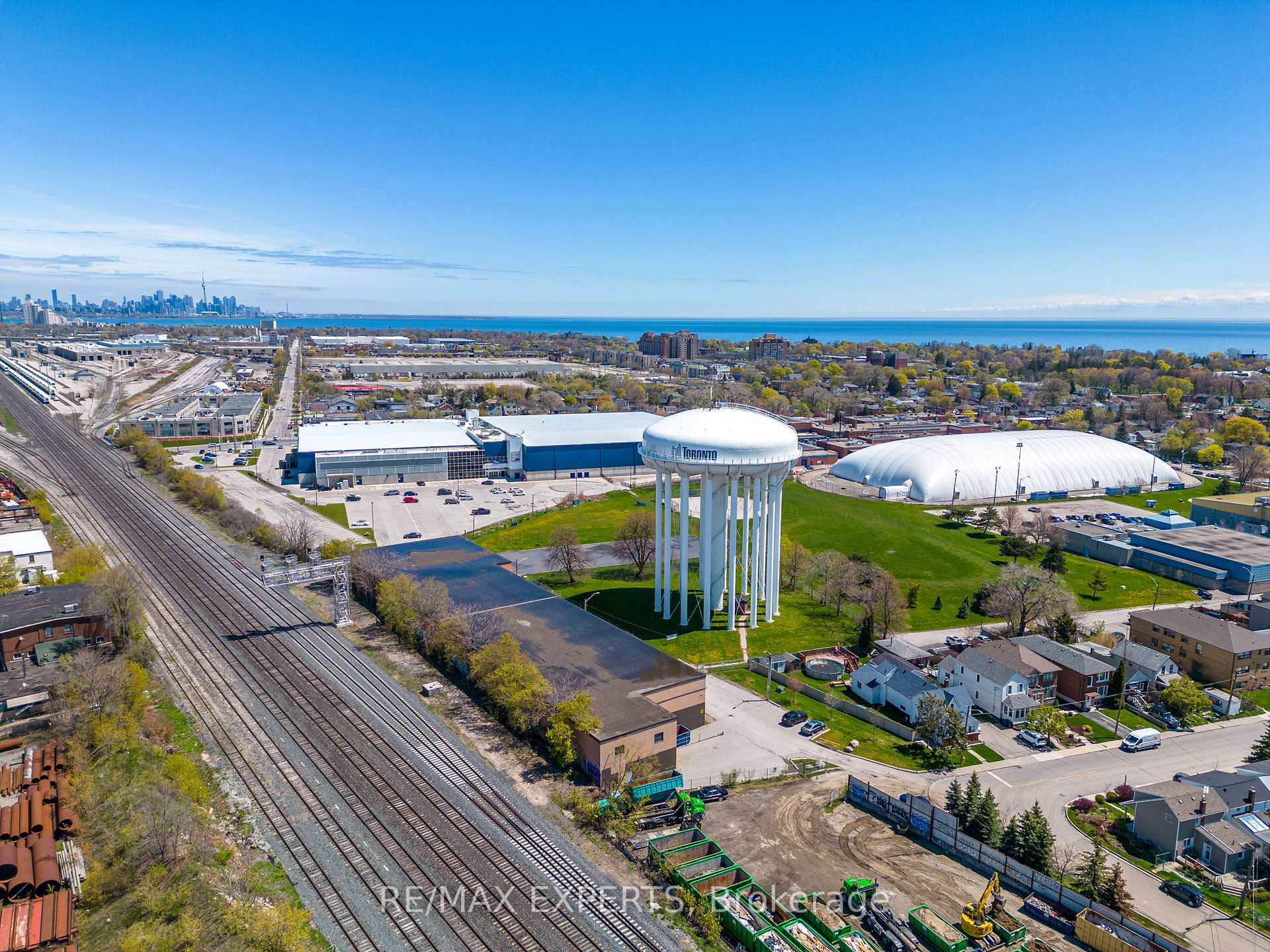 Photo 60 of Unit 101, 3261A Lakeshore Boulevard W, Etobicoke, Long Branch — HOMEH