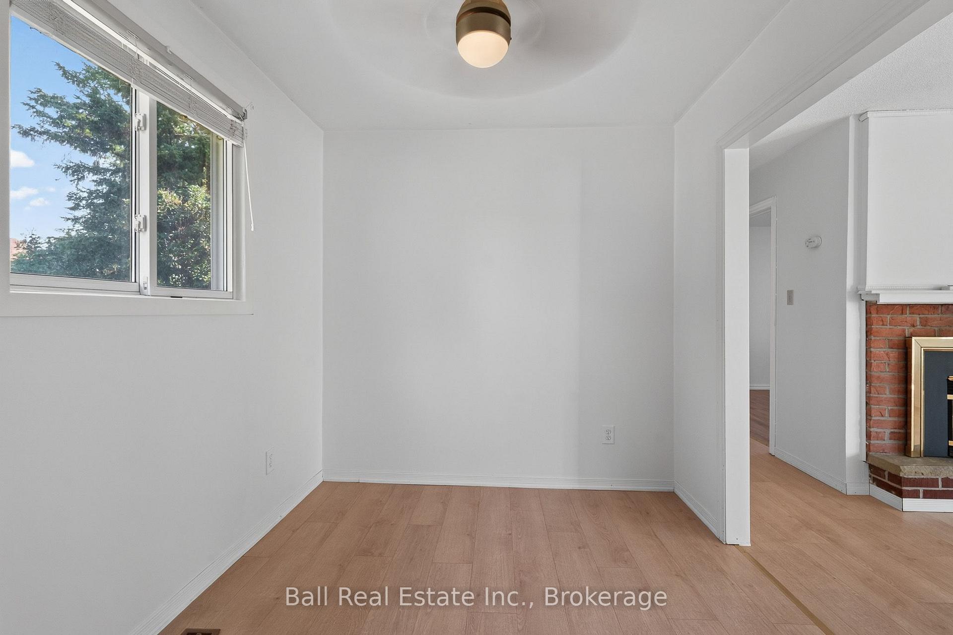 Photo 14 of 42 Maplewood Avenue, Brock, Beaverton — HOMEH