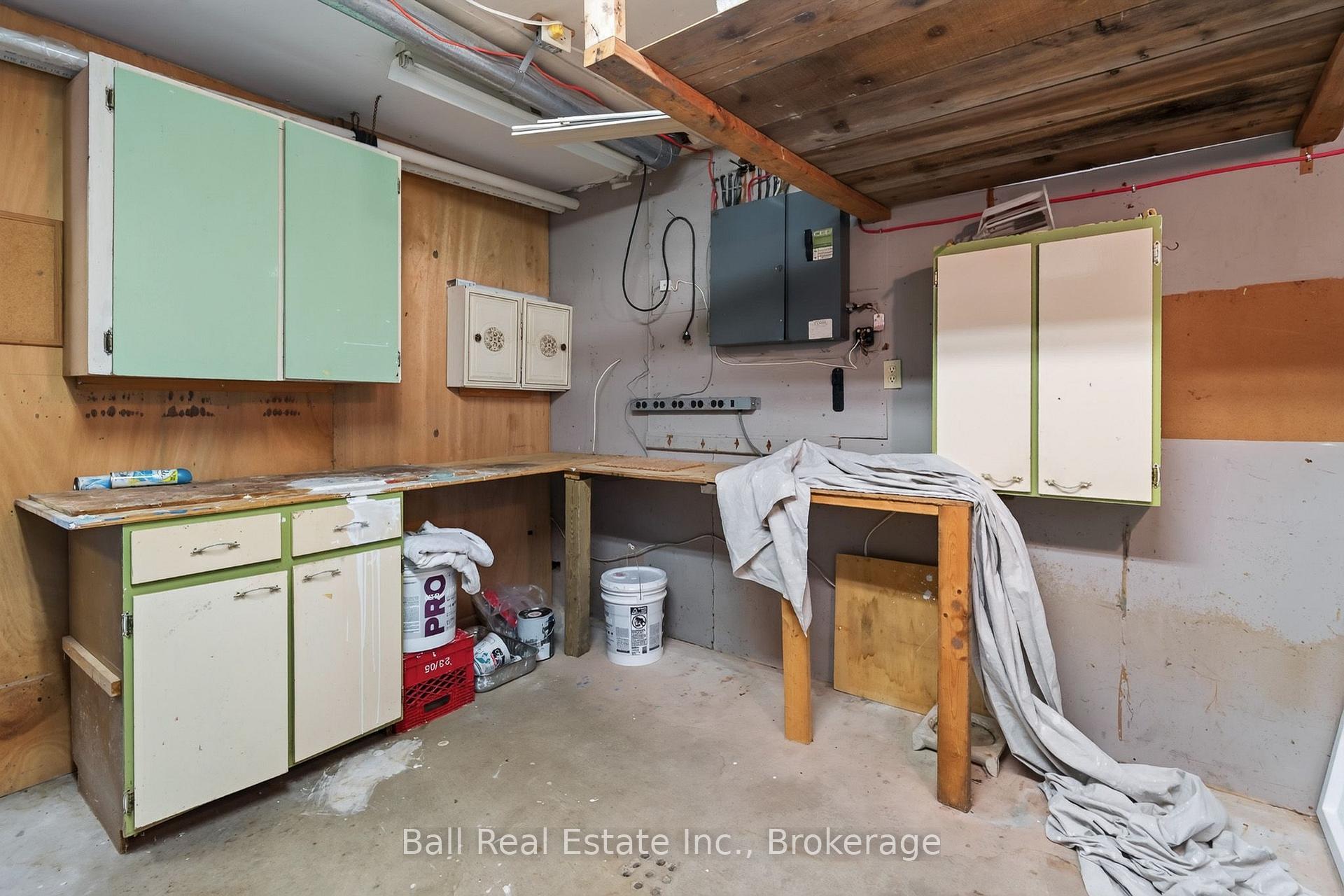 Photo 25 of 42 Maplewood Avenue, Brock, Beaverton — HOMEH