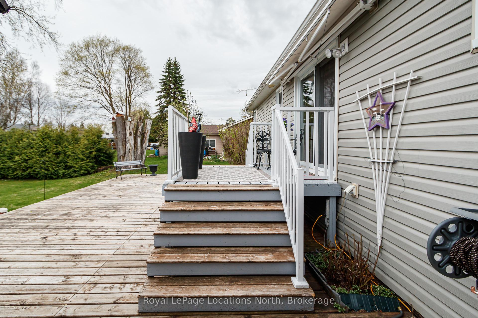 Photo 11 of 227 Superior Street, Clearview, Stayner — HOMEH