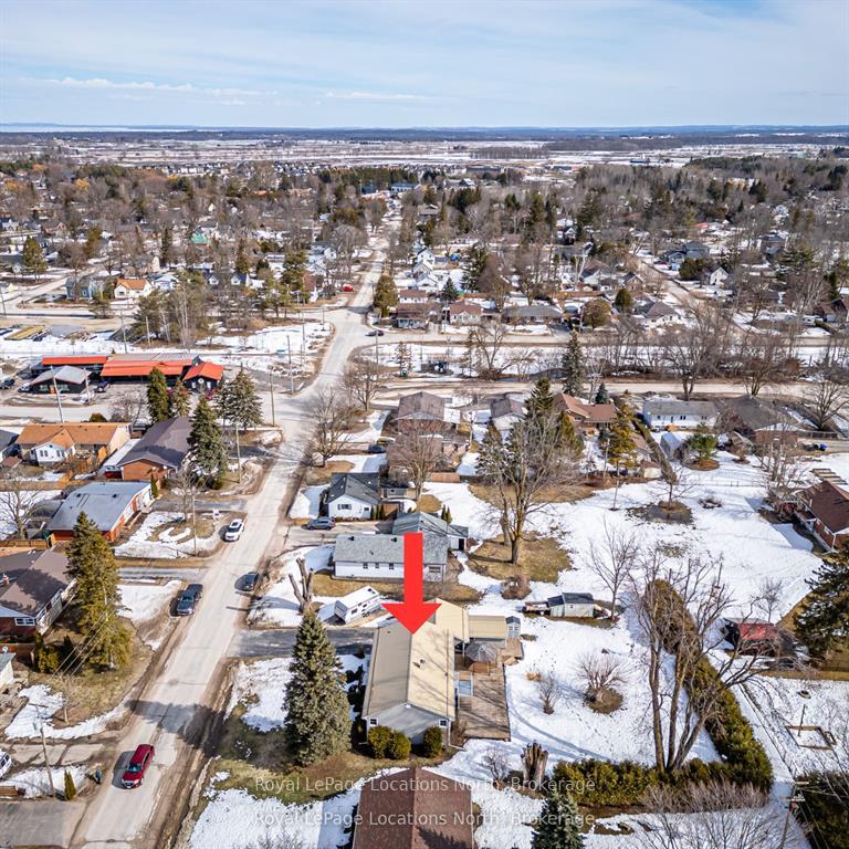 Photo 31 of 227 Superior Street, Clearview, Stayner — HOMEH