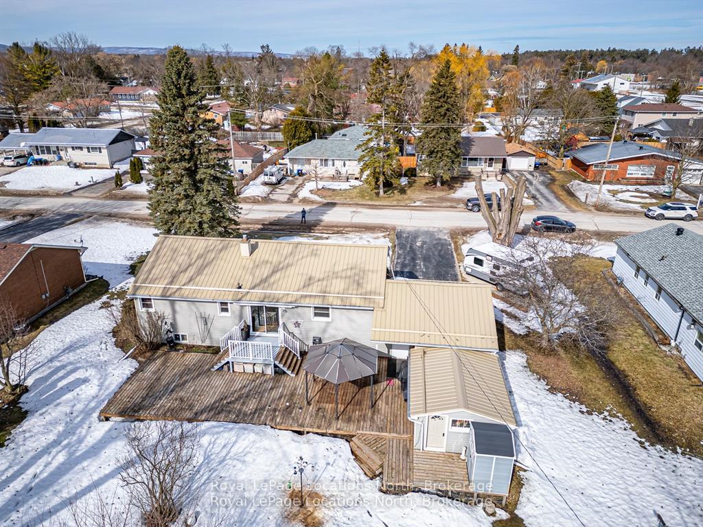 Photo 33 of 227 Superior Street, Clearview, Stayner — HOMEH