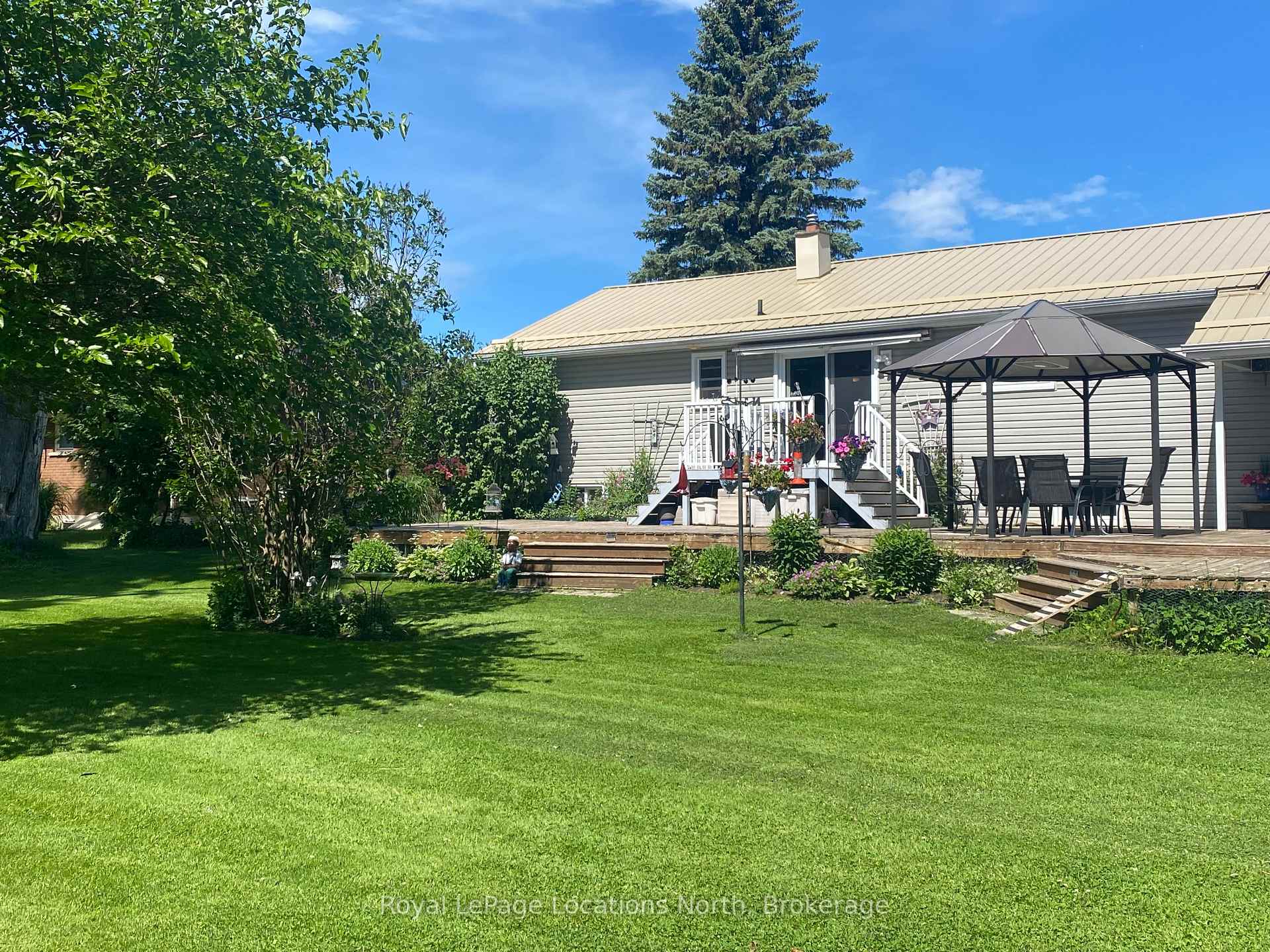 Photo 47 of 227 Superior Street, Clearview, Stayner — HOMEH