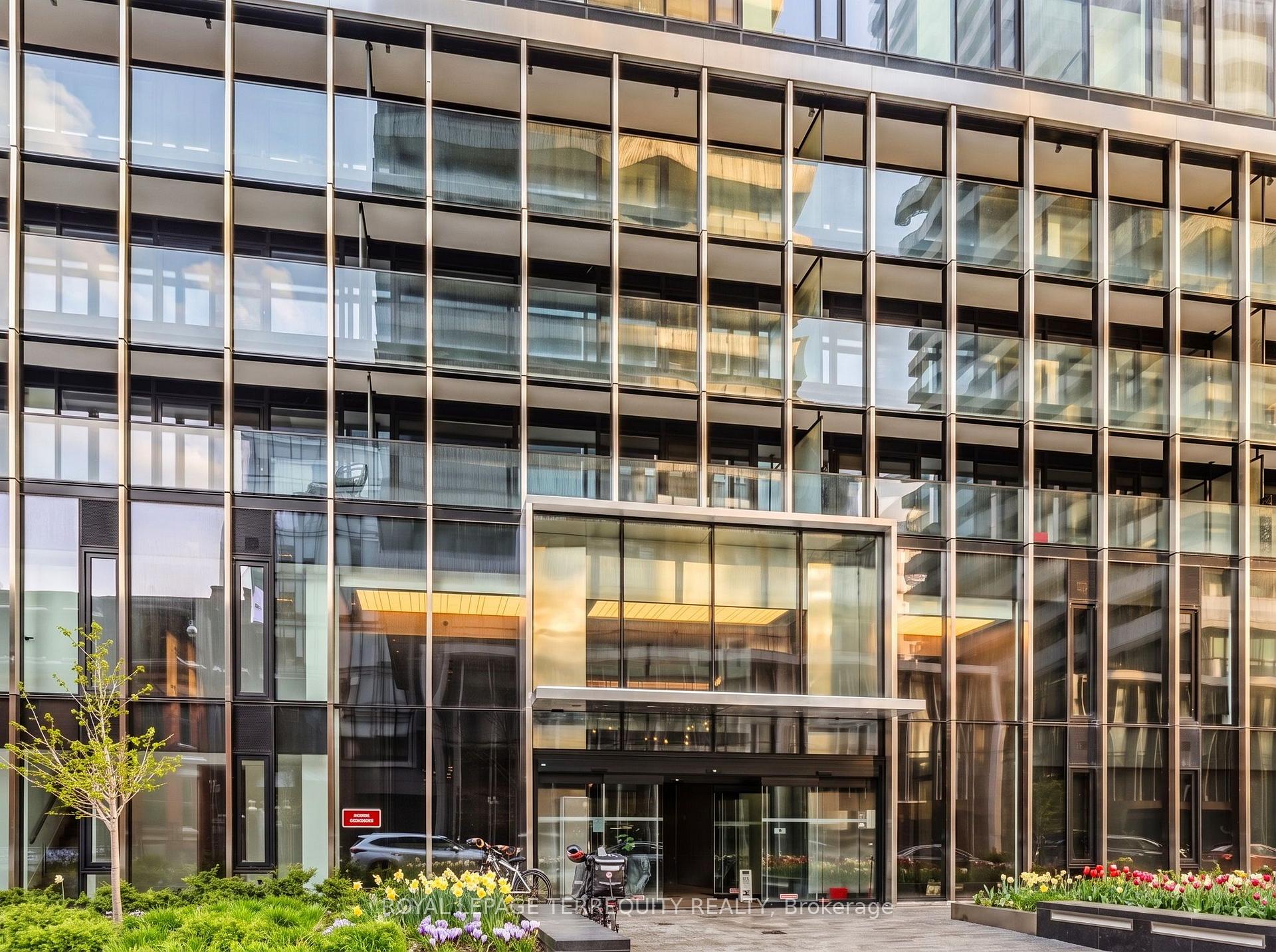 Photo 3 of Unit 1804, 55 Charles Street E, Toronto, Church-Yonge Corridor — HOMEH