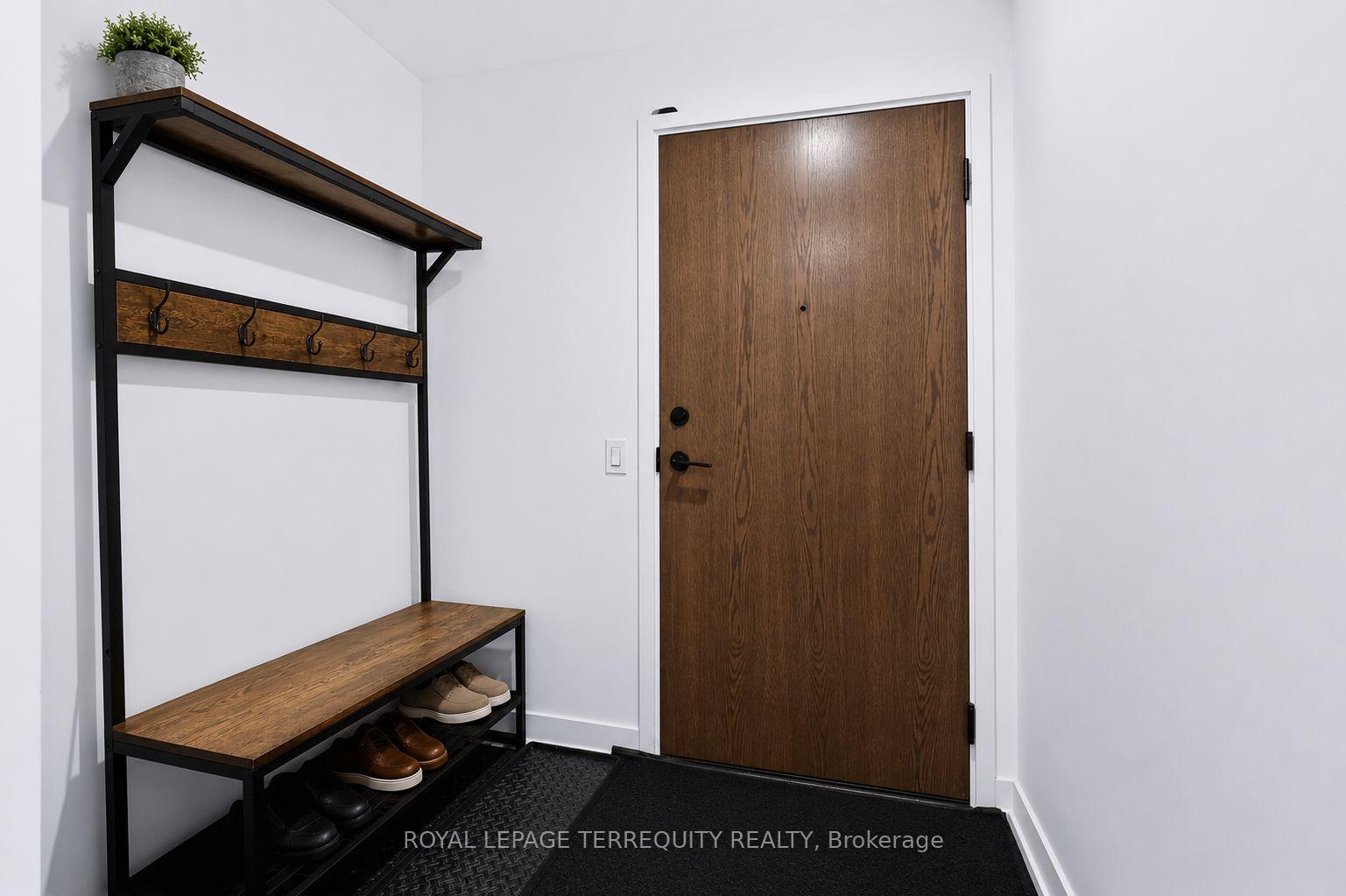 Photo 4 of Unit 1804, 55 Charles Street E, Toronto, Church-Yonge Corridor — HOMEH