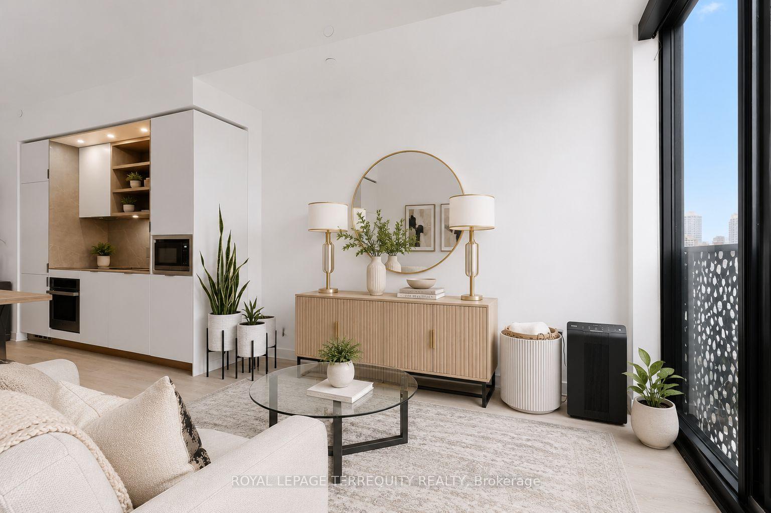 Photo 6 of Unit 1804, 55 Charles Street E, Toronto, Church-Yonge Corridor — HOMEH