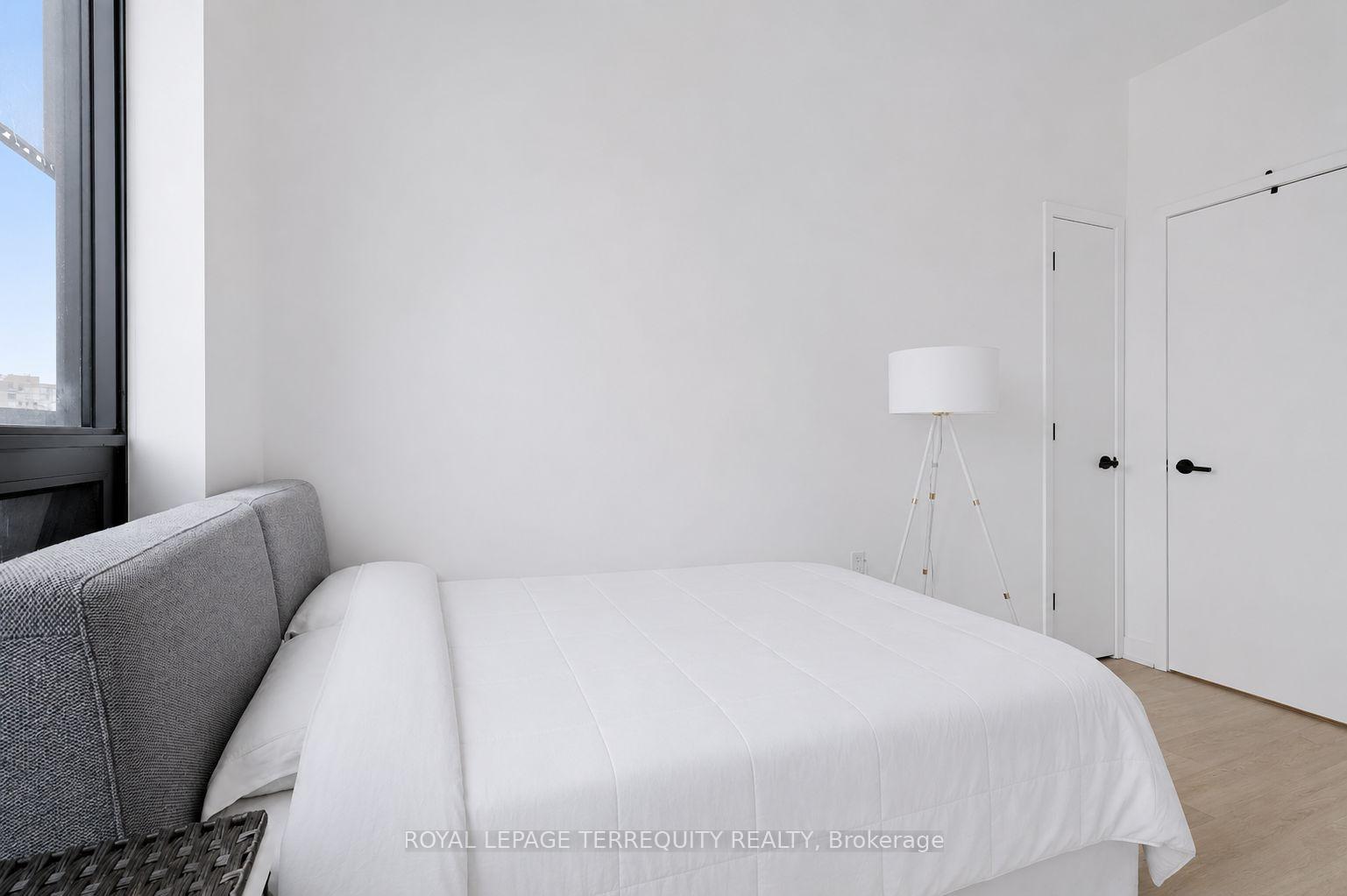 Photo 12 of Unit 1804, 55 Charles Street E, Toronto, Church-Yonge Corridor — HOMEH