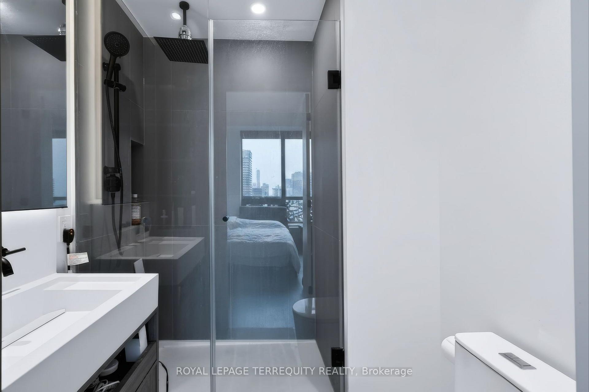 Photo 14 of Unit 1804, 55 Charles Street E, Toronto, Church-Yonge Corridor — HOMEH