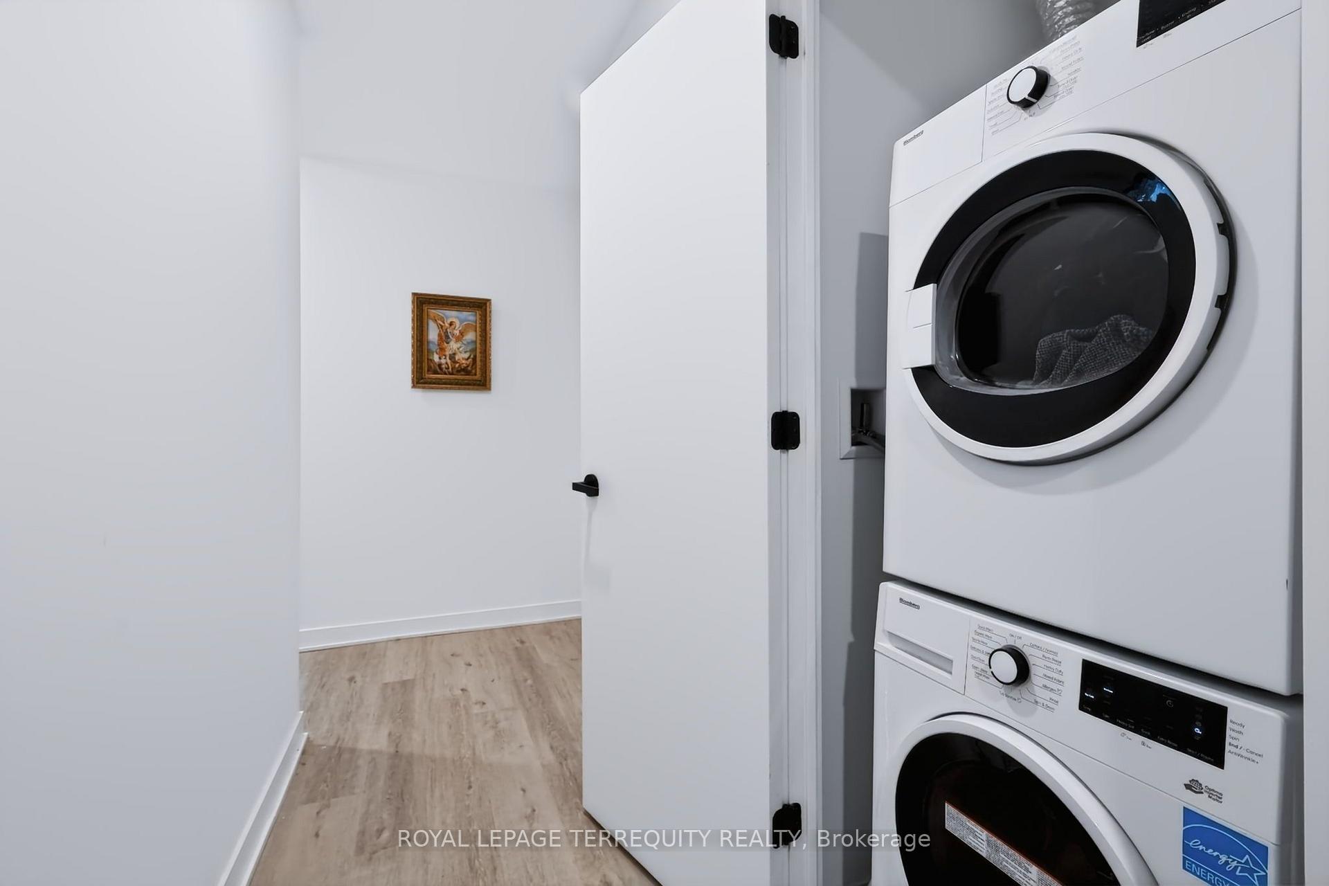 Photo 18 of Unit 1804, 55 Charles Street E, Toronto, Church-Yonge Corridor — HOMEH