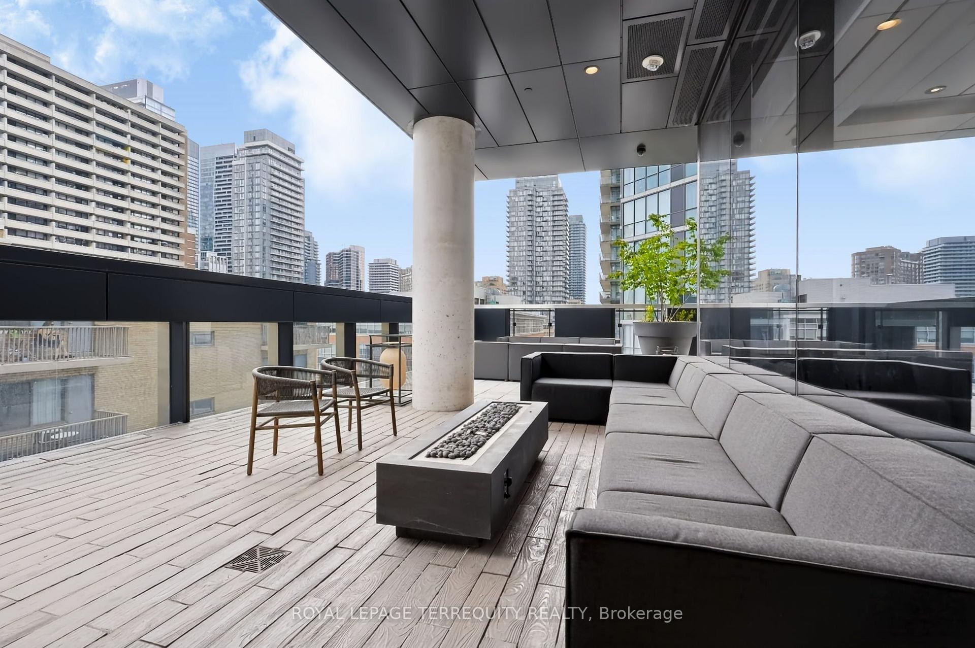 Photo 29 of Unit 1804, 55 Charles Street E, Toronto, Church-Yonge Corridor — HOMEH