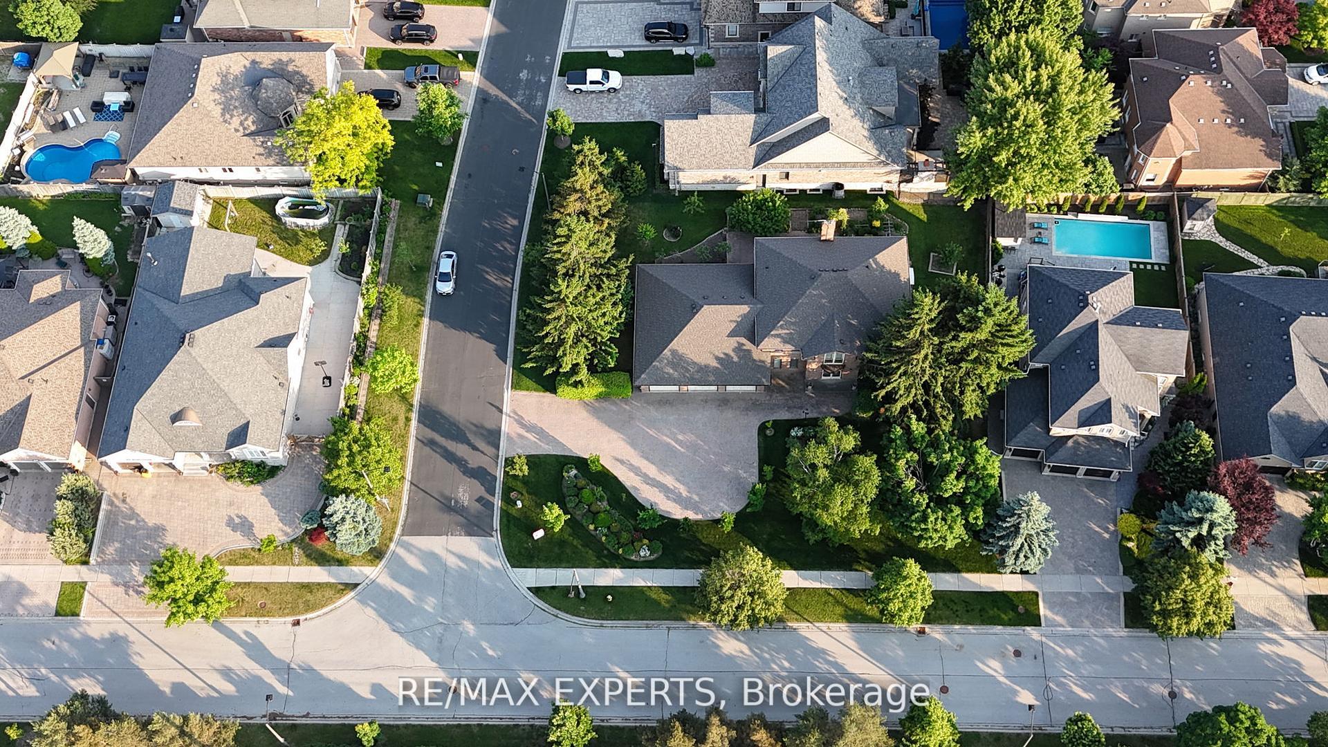 Photo 4 of 80 Colucci Drive, Vaughan, East Woodbridge — HOMEH