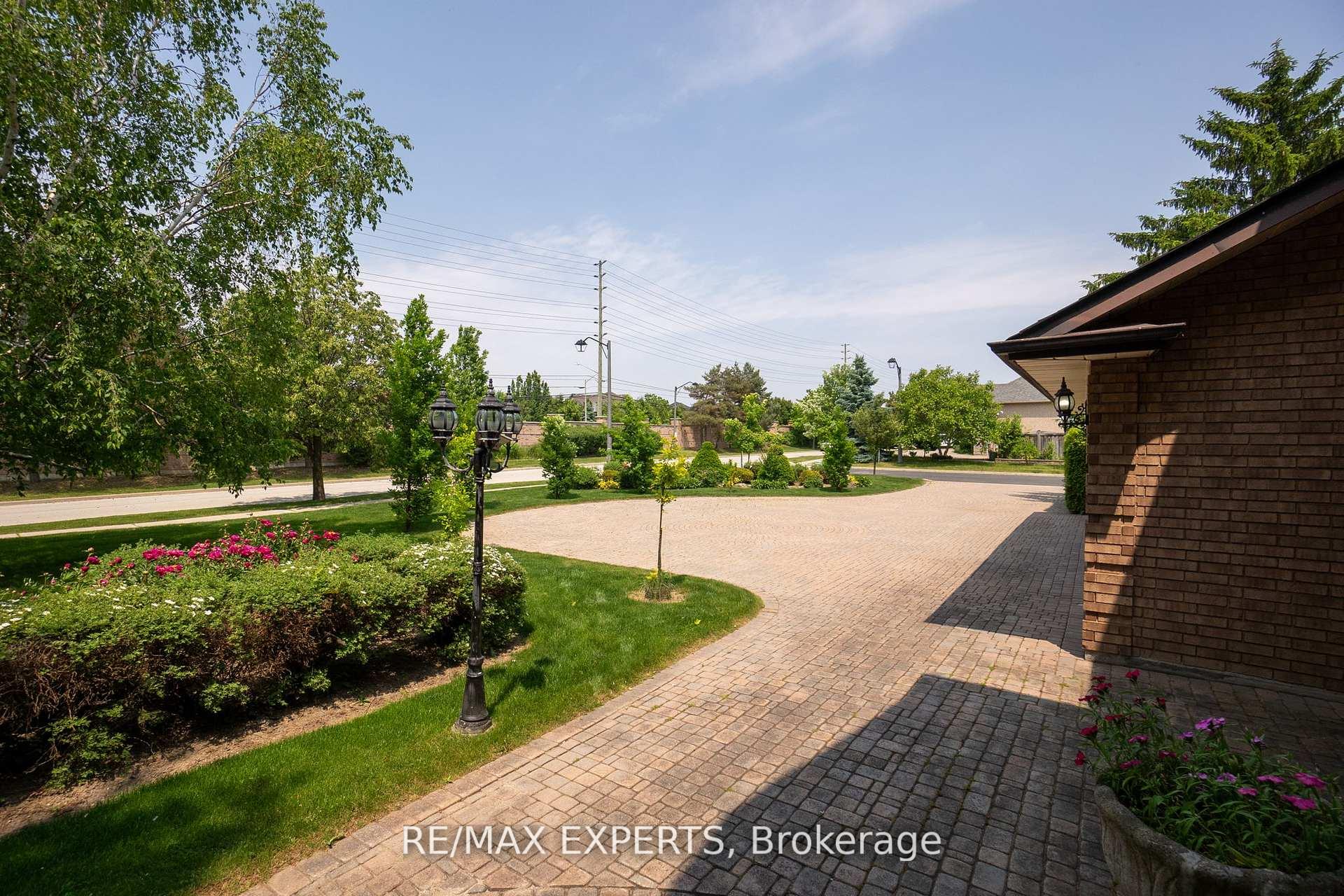 Photo 7 of 80 Colucci Drive, Vaughan, East Woodbridge — HOMEH