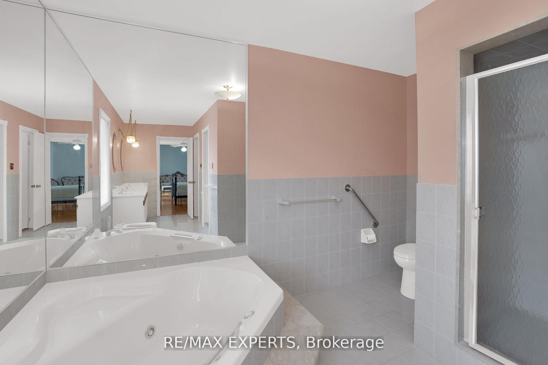 Photo 34 of 80 Colucci Drive, Vaughan, East Woodbridge — HOMEH