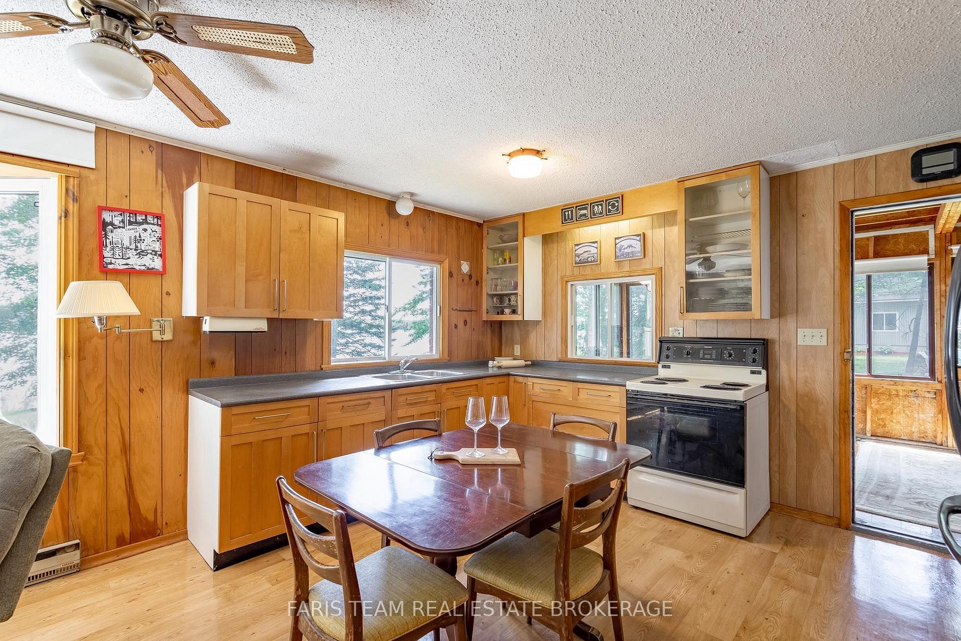Photo 3 of 98 McLeish Drive, Kawartha Lakes, Dalton — HOMEH