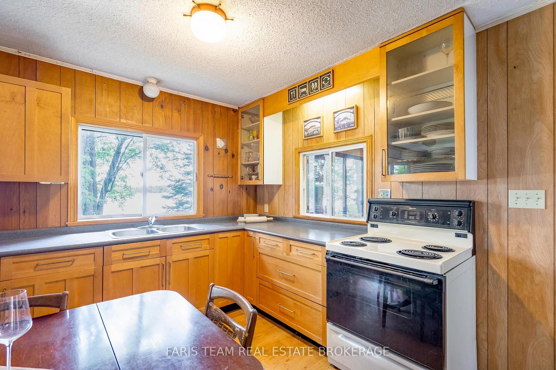 Photo 5 of 98 McLeish Drive, Kawartha Lakes, Dalton — HOMEH