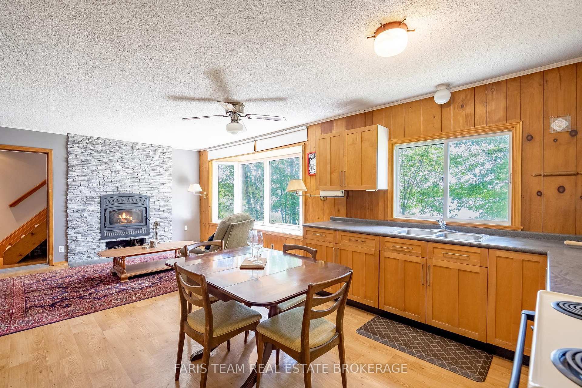 Photo 6 of 98 McLeish Drive, Kawartha Lakes, Dalton — HOMEH