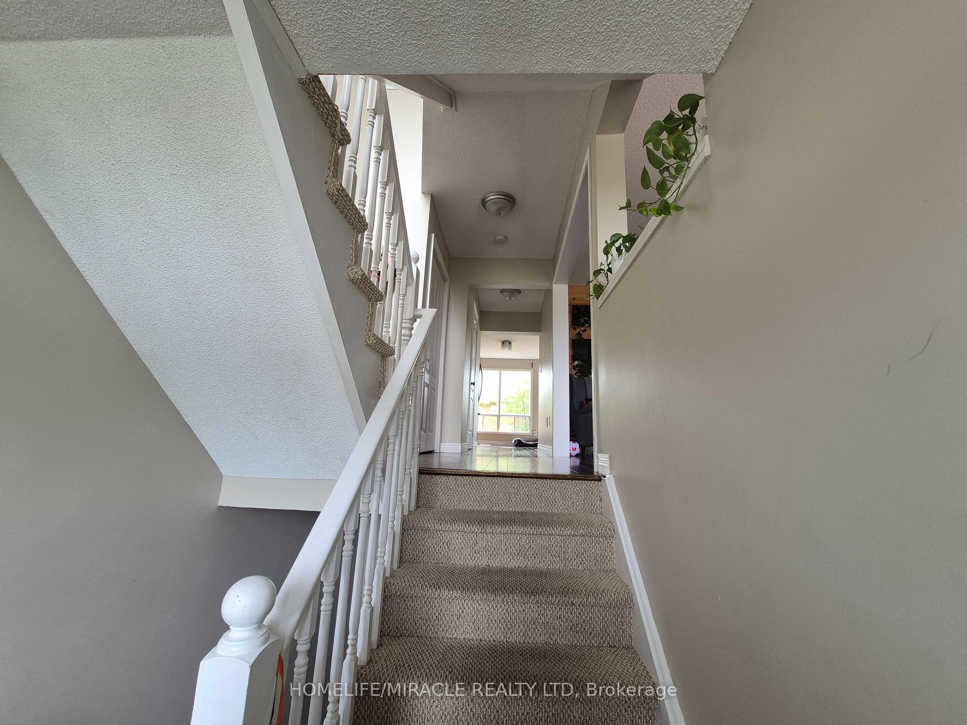 Photo 4 of 2237 Prescott Place, Burlington, Orchard — HOMEH