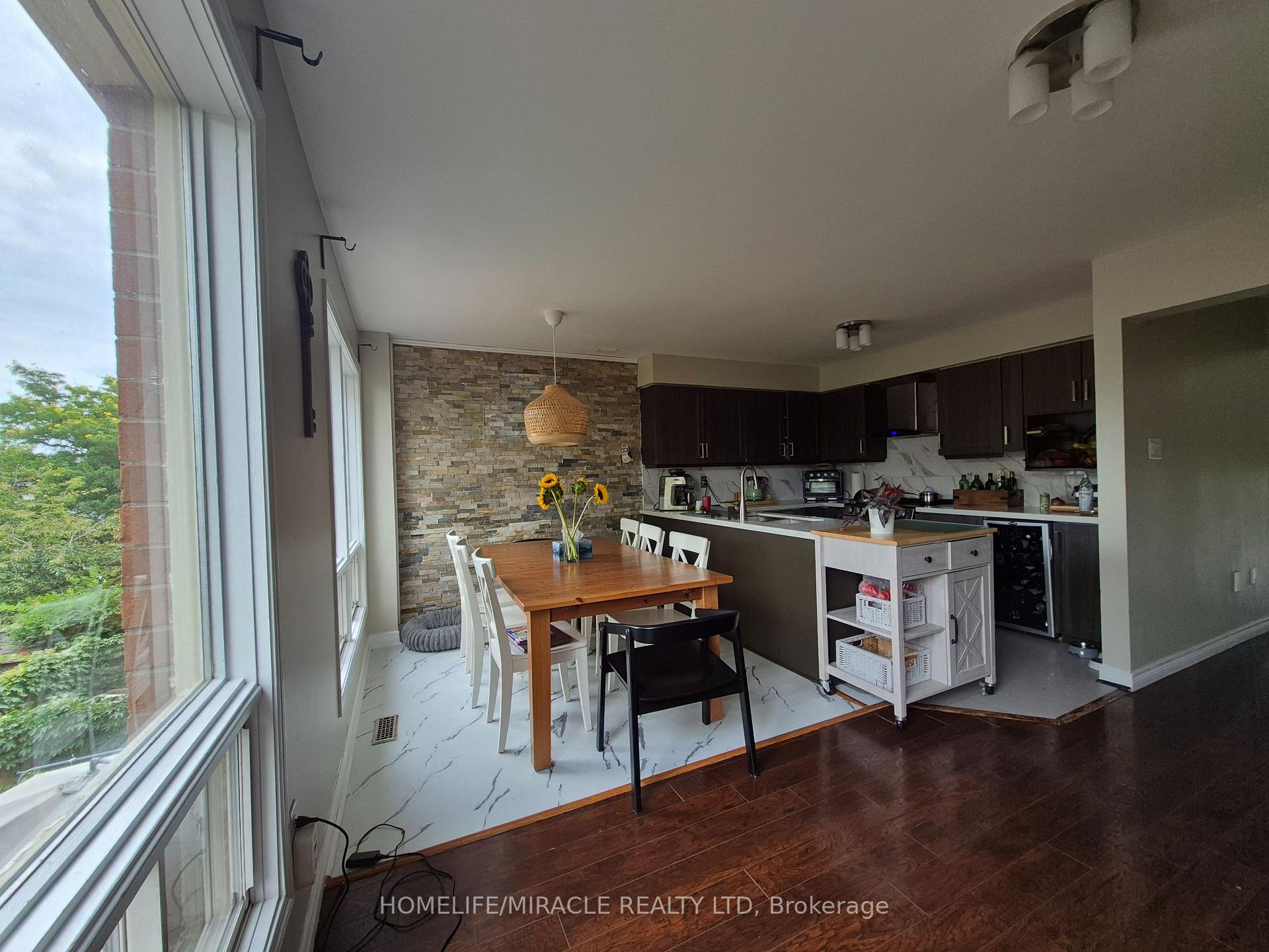 Photo 9 of 2237 Prescott Place, Burlington, Orchard — HOMEH